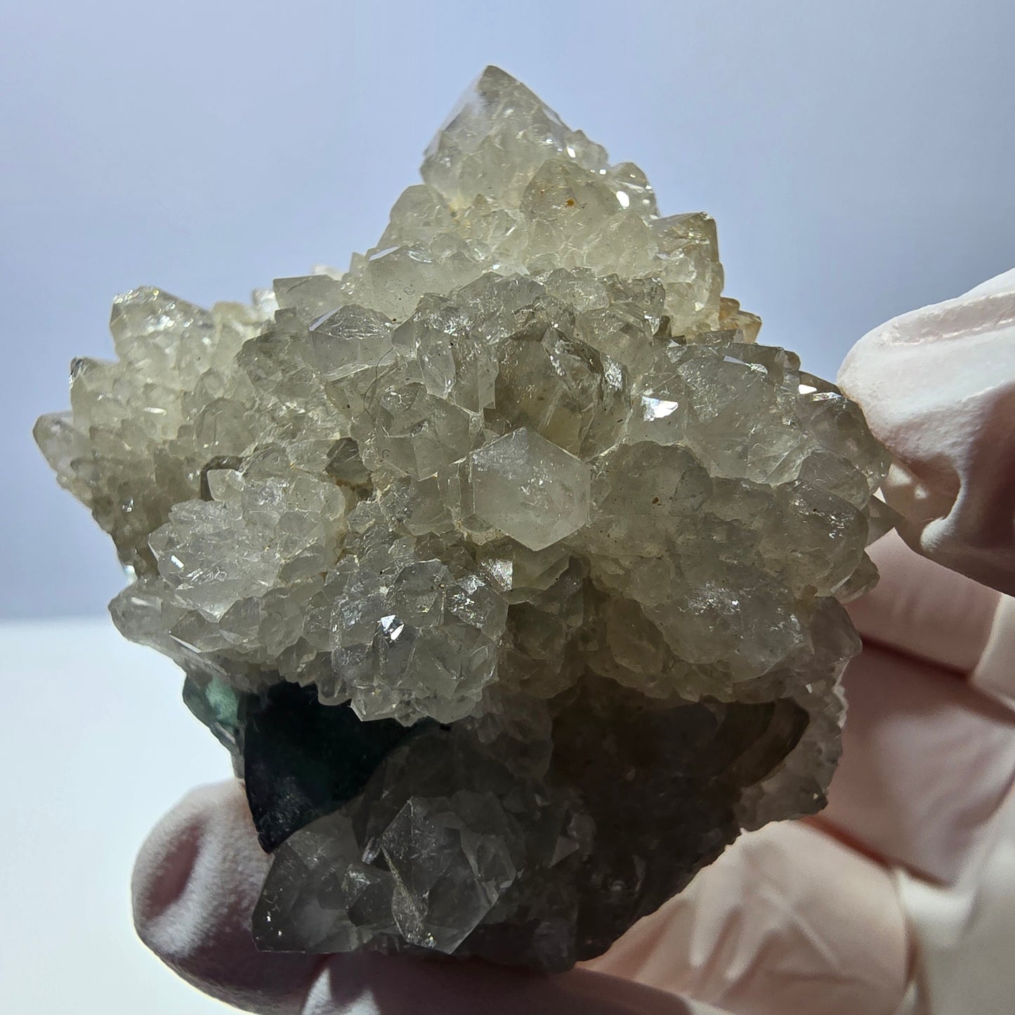 Rare cube de fluorite fantôme, spécimen de quartz vert violet Okorusu Namibie 48*42*28mm