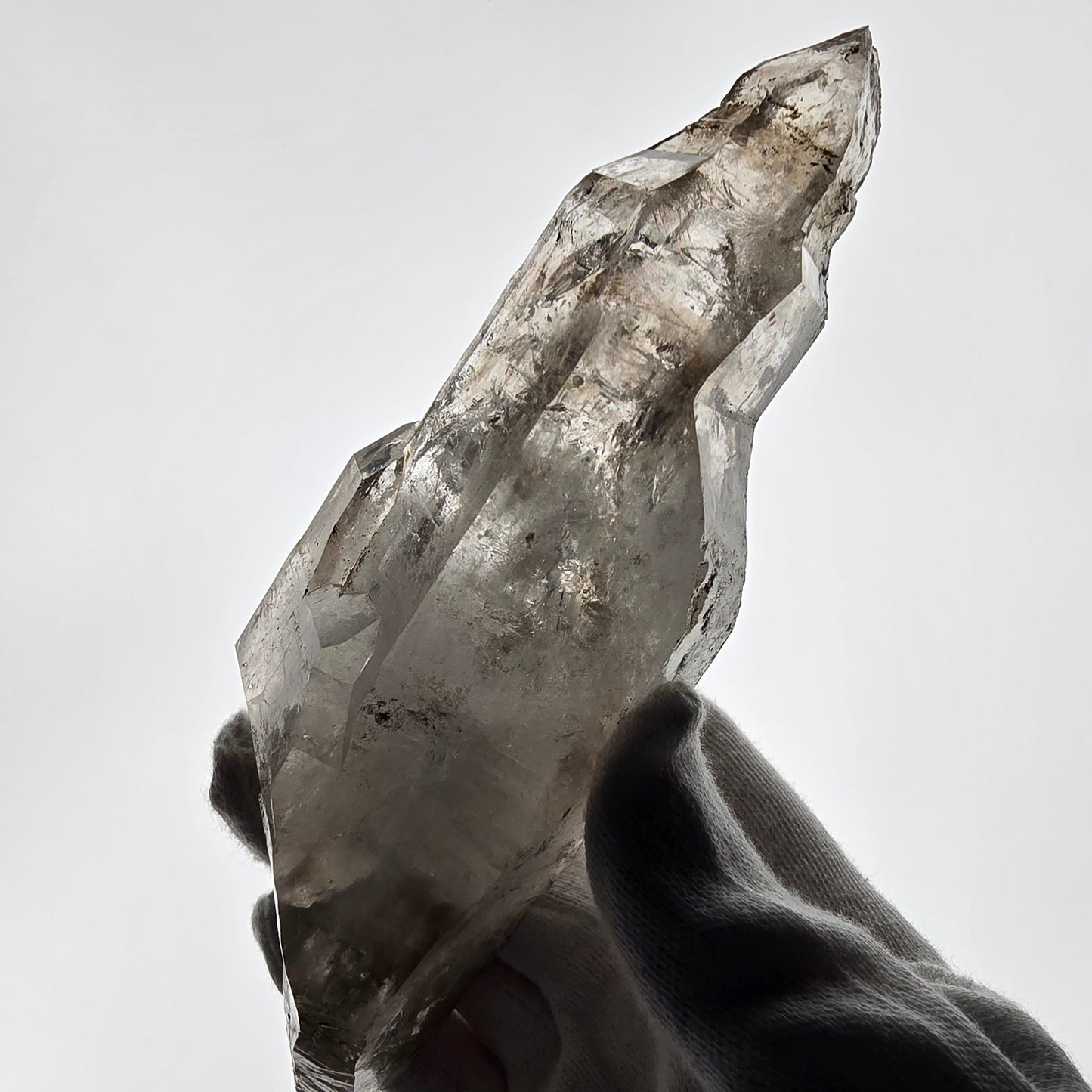 XL Enhydro Skeleton Quartz fumé DT, calcite UV, 2x Bubble Valentine Pocket Namibie 165*56*45mm