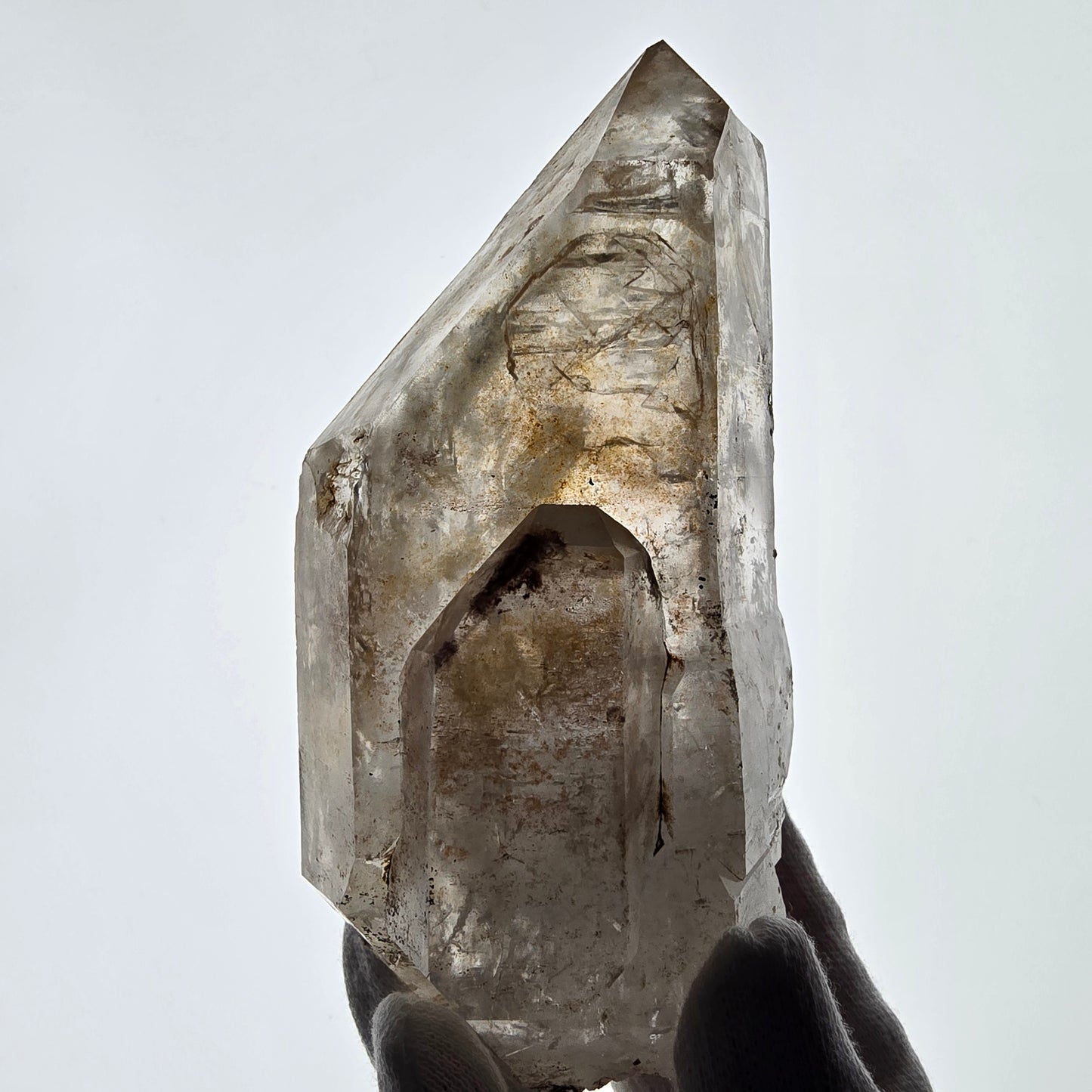 Quartz fumé squelette fantôme lémurien DT, calcite UV Valentine Pocket, Namibie 129 x 61 x 48 mm