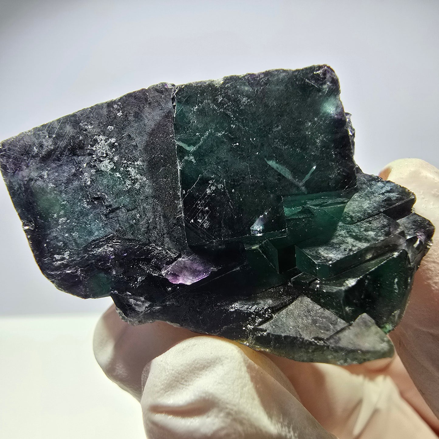 Spécimen de cube de fluorite fantôme parqueté vert violet Okorusu, Namibie 42*38*25mm