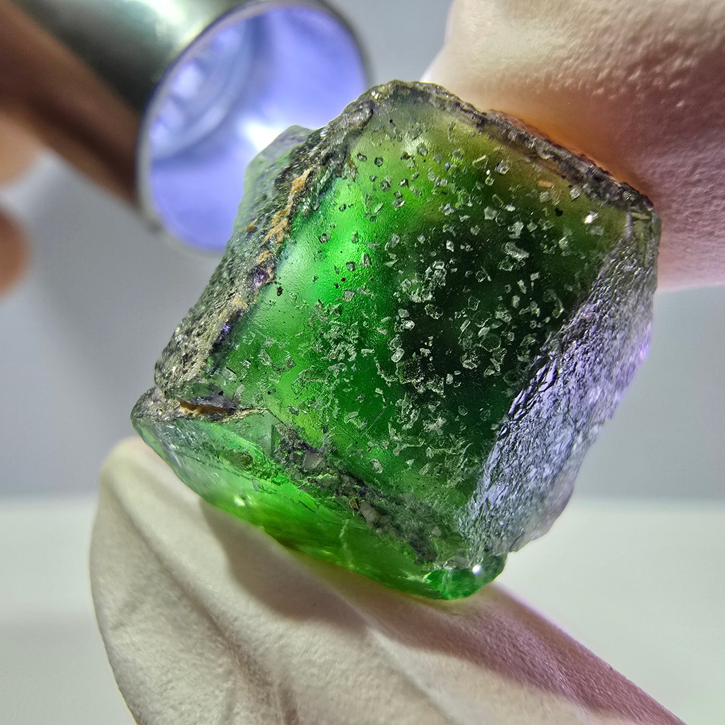 Cube de fluorite fantôme, spécimen de muscovite, Erongo, Namibie, 19 x 16 x 16 mm