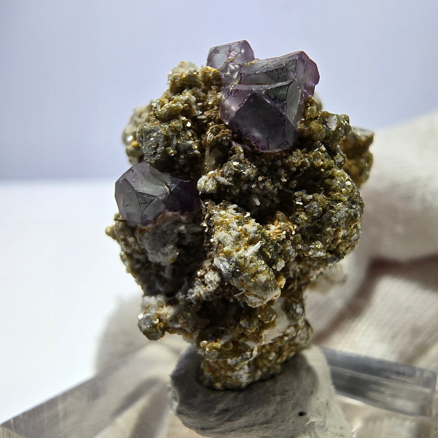 Cube de fluorite fantôme zonal, spécimen de muscovite, Erongo, Namibie, 27 x 25 x 23 mm