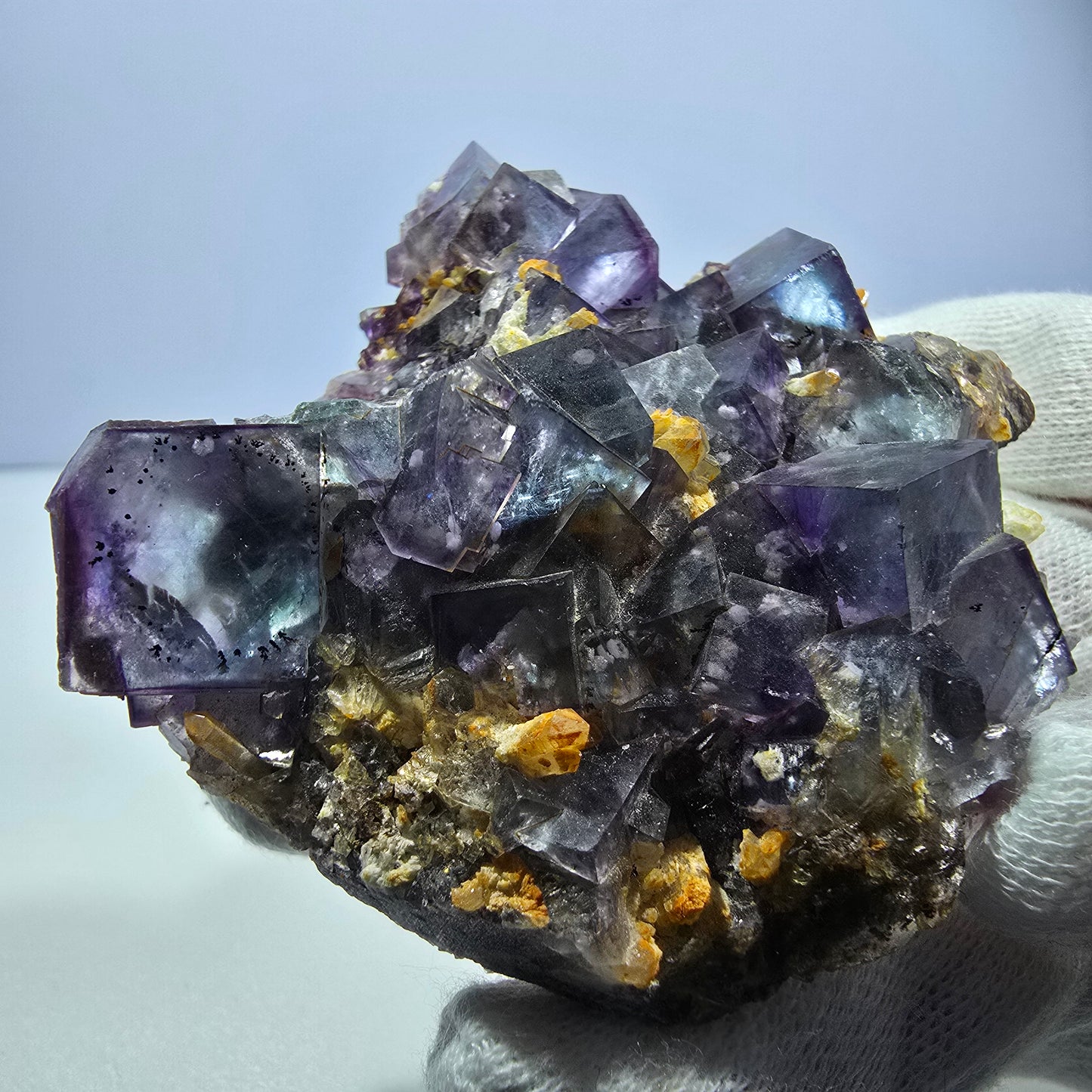 Phantom Fluorit Würfel zonal, Quarz Stufe grün lila Okorusu, Namibia 72*69*28mm
