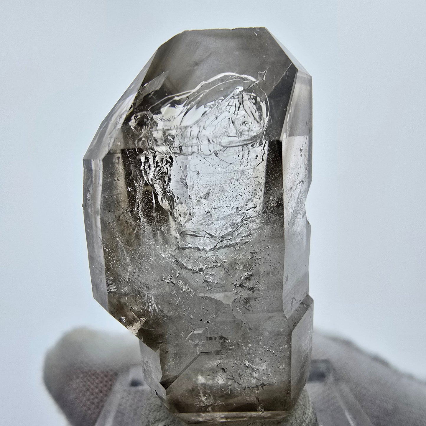 Enhydro Phantom Smoky Quartz Sceptre Tip 1x Bubble Goboboseb, Namibie 37*21*17mm