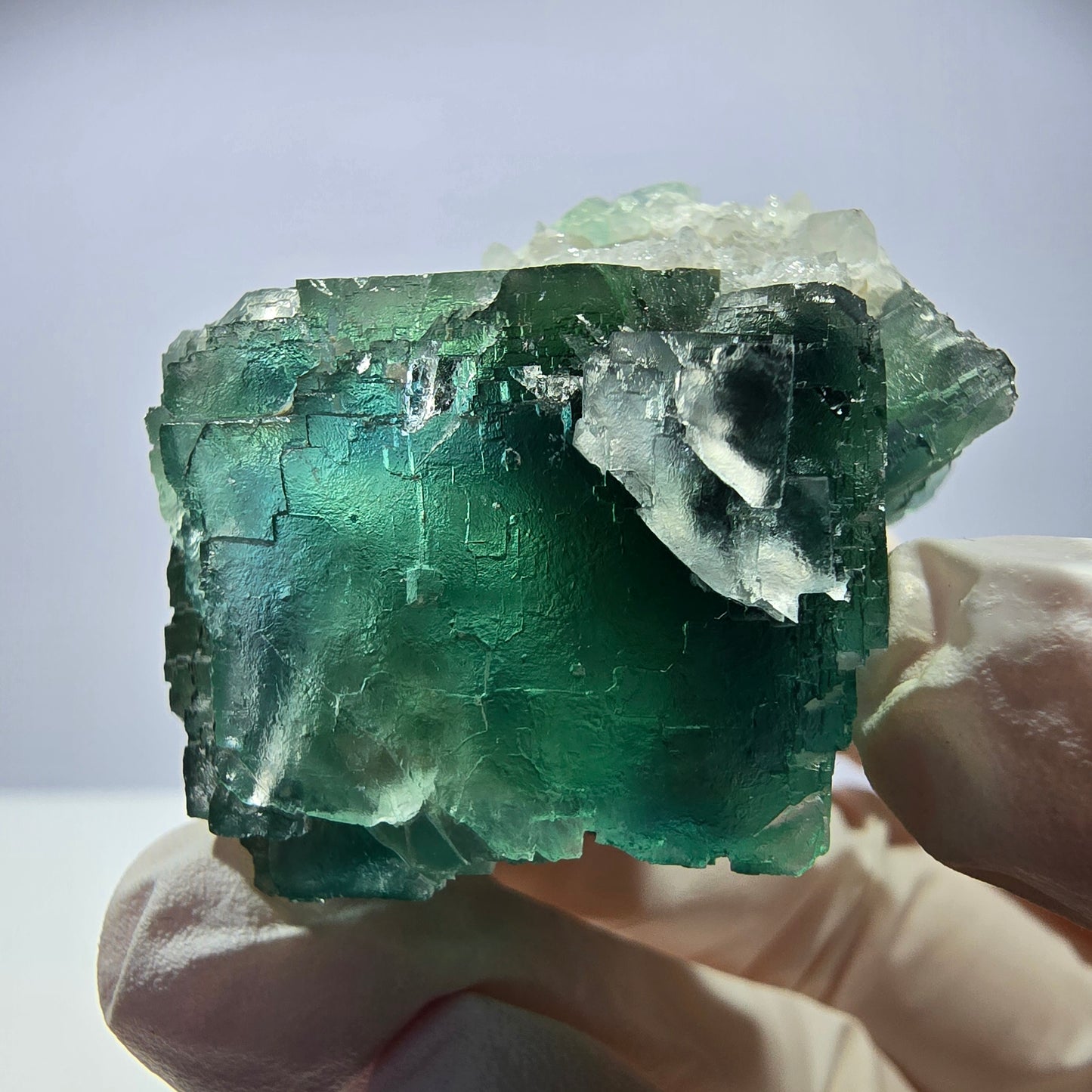Rare cube de fluorite fantôme, spécimen de quartz vert Okorusu, Namibie, 44 x 40 x 29 mm
