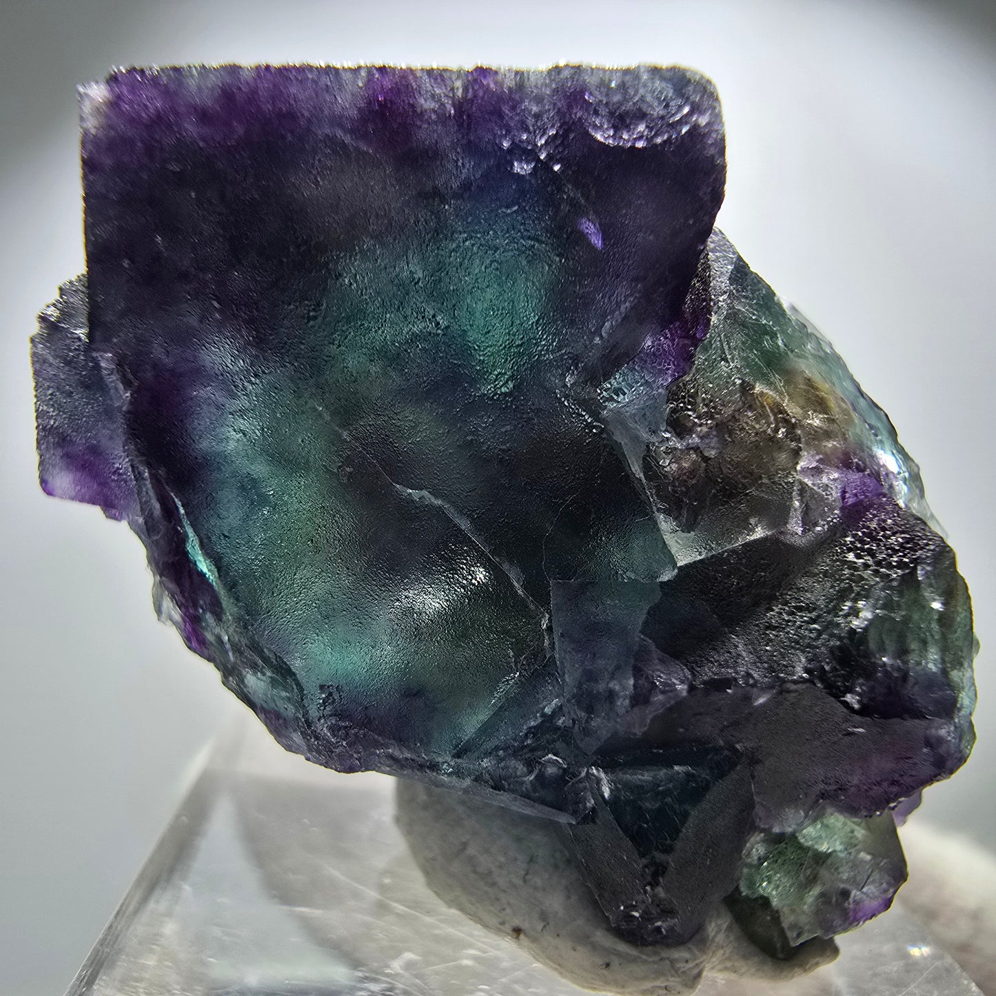 Spécimen rare de cube de fluorite fantôme, vert zonal et violet, Okorusu, Namibie, 38 x 30 x 24 mm