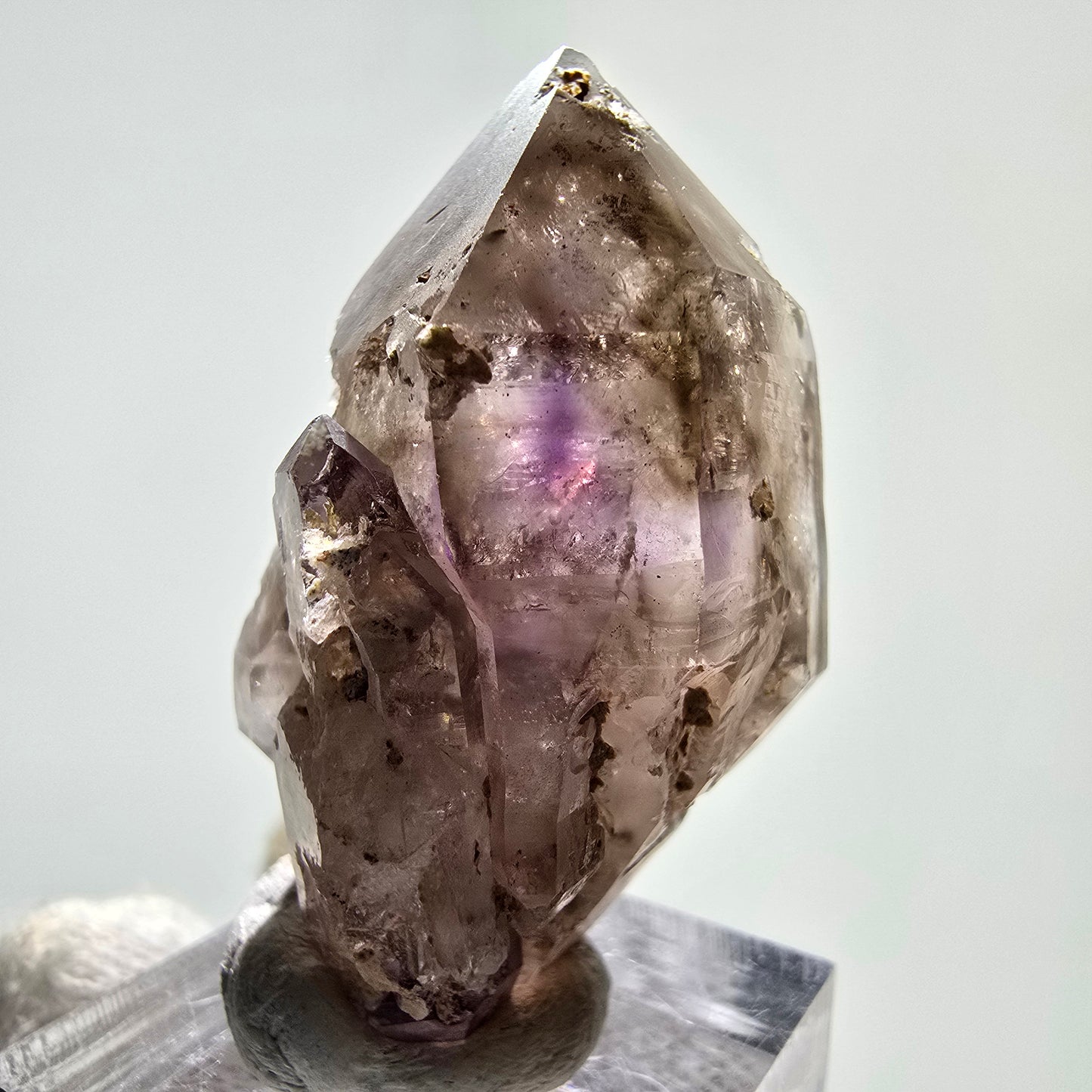 Améthyste fantôme rare DT Scepter Point Brandberg, Namibie 45*28*23mm