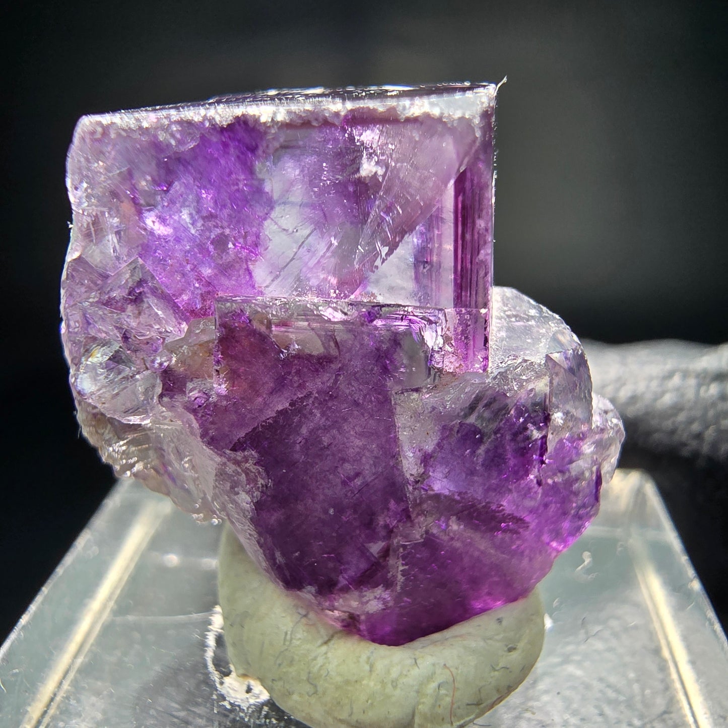 Seltene zonare Phantom Fluorit Würfel Stufe lila grün Okorusu Namibia 25*19*12mm