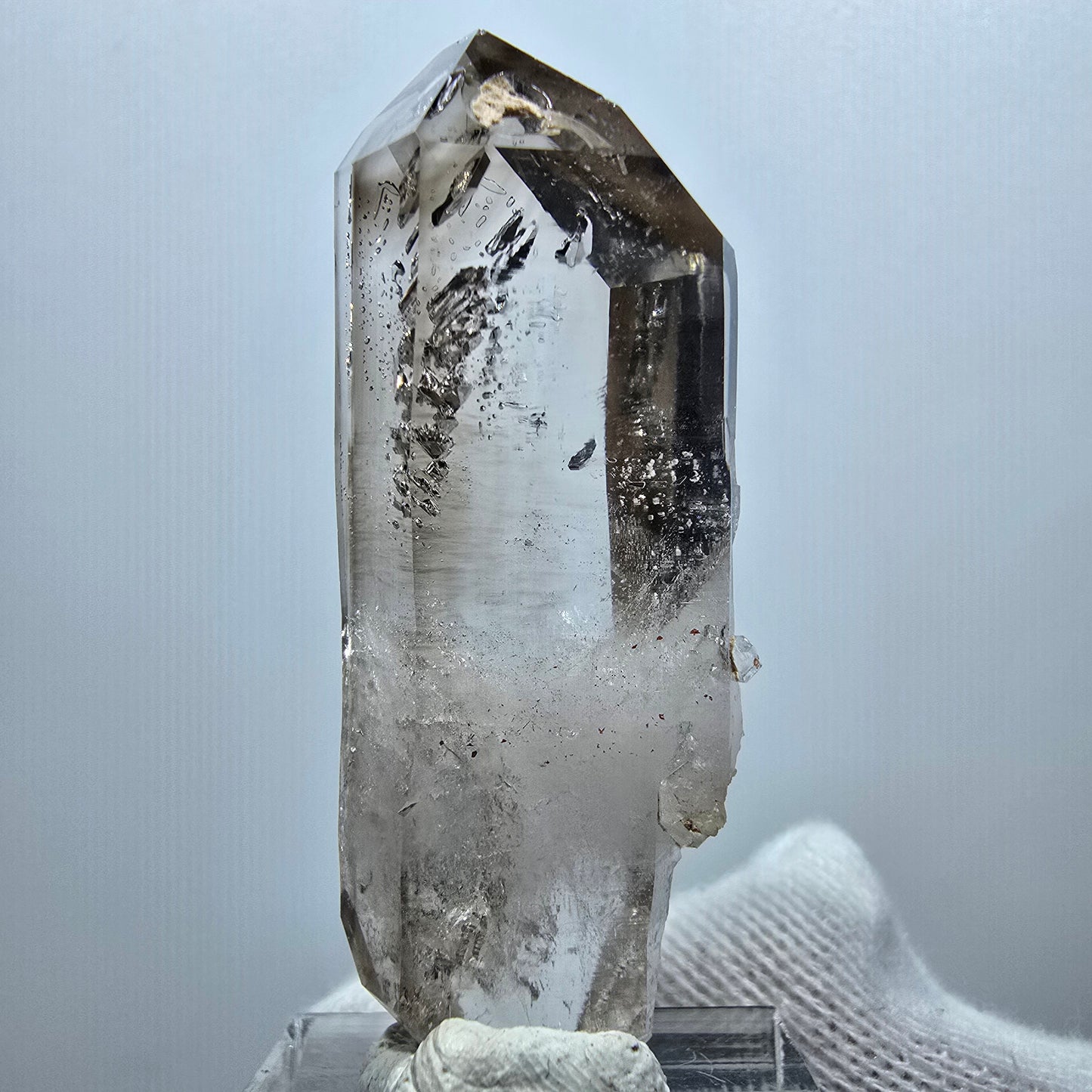 Quartz fumé fantôme transparent DT Scepter Point Goboboseb, Namibie 52 x 19 x 11 mm