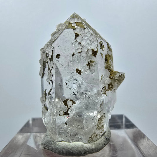 Klare Quarz mit Analcim Spitze Streep Mine, Goboboseb, Namibia 26*19*16mm