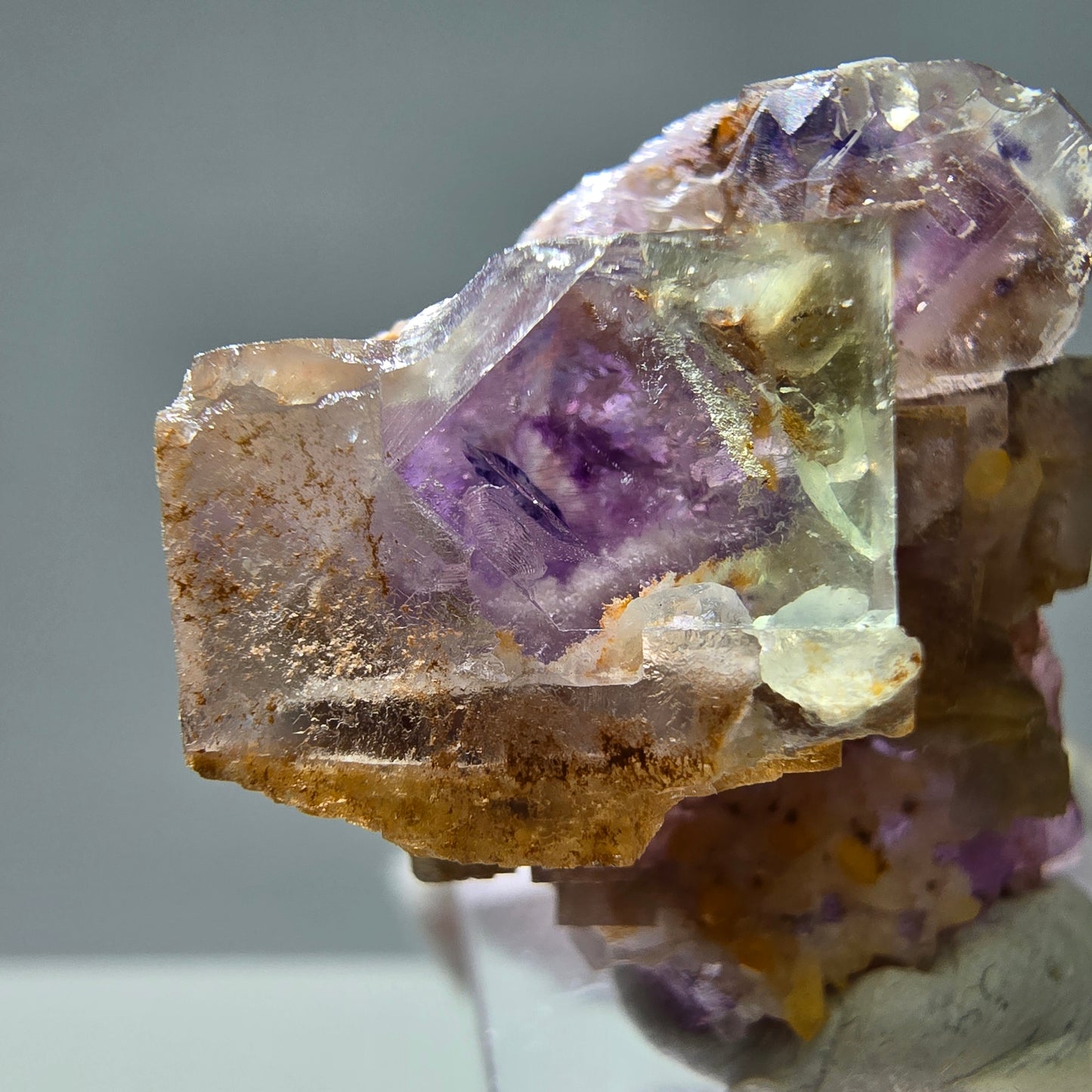 Seltene UV Phantom Fluorit Würfel, Quarz Stufe Brandberg, Namibia 32*31*16mm