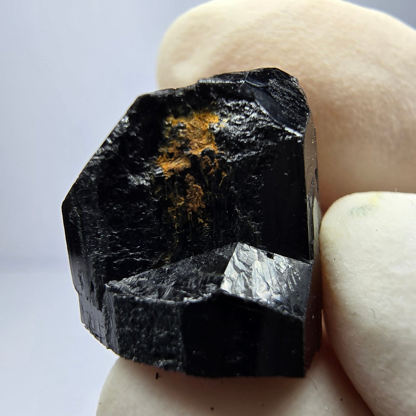 Schöne Schörl Turmalin Stufe schwarz Erongo, Namibia 15*14*12mm Sammlung