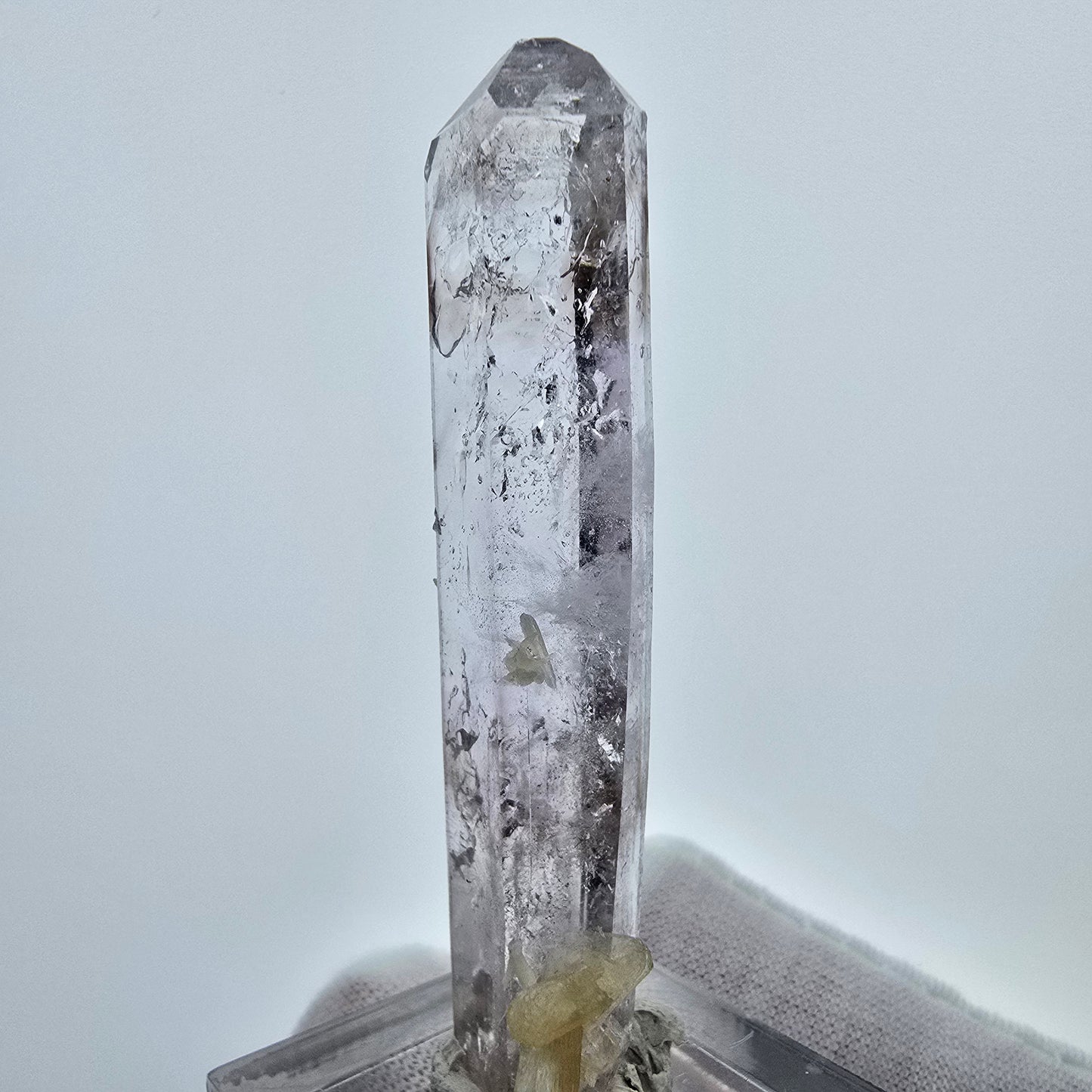 Enhydro Phantom Amethyst mit Stilbit, 1x Blase Goboboseb, Namibia 58*13*8mm