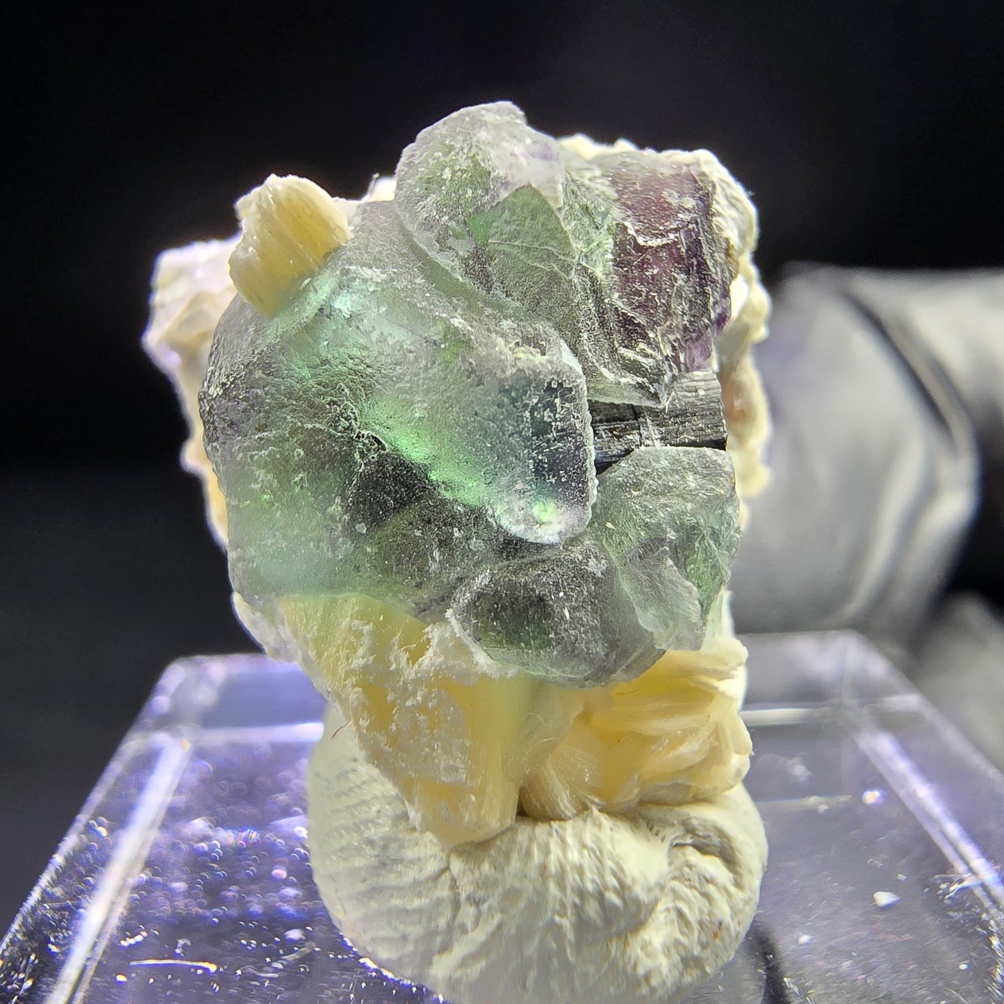 Phantom Fluorit, Schörl Turmalin, Muskovit Stufe 20*19*16mm aus Erongo, Namibia