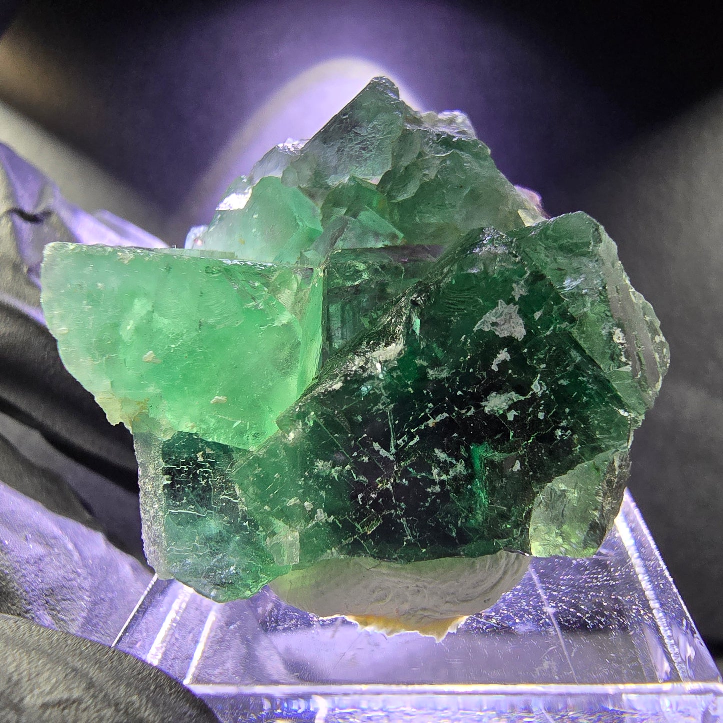Seltene Phantom Fluorit XX Würfel Stufe grün lila 30*26*14mm aus Okorusu, Namibia