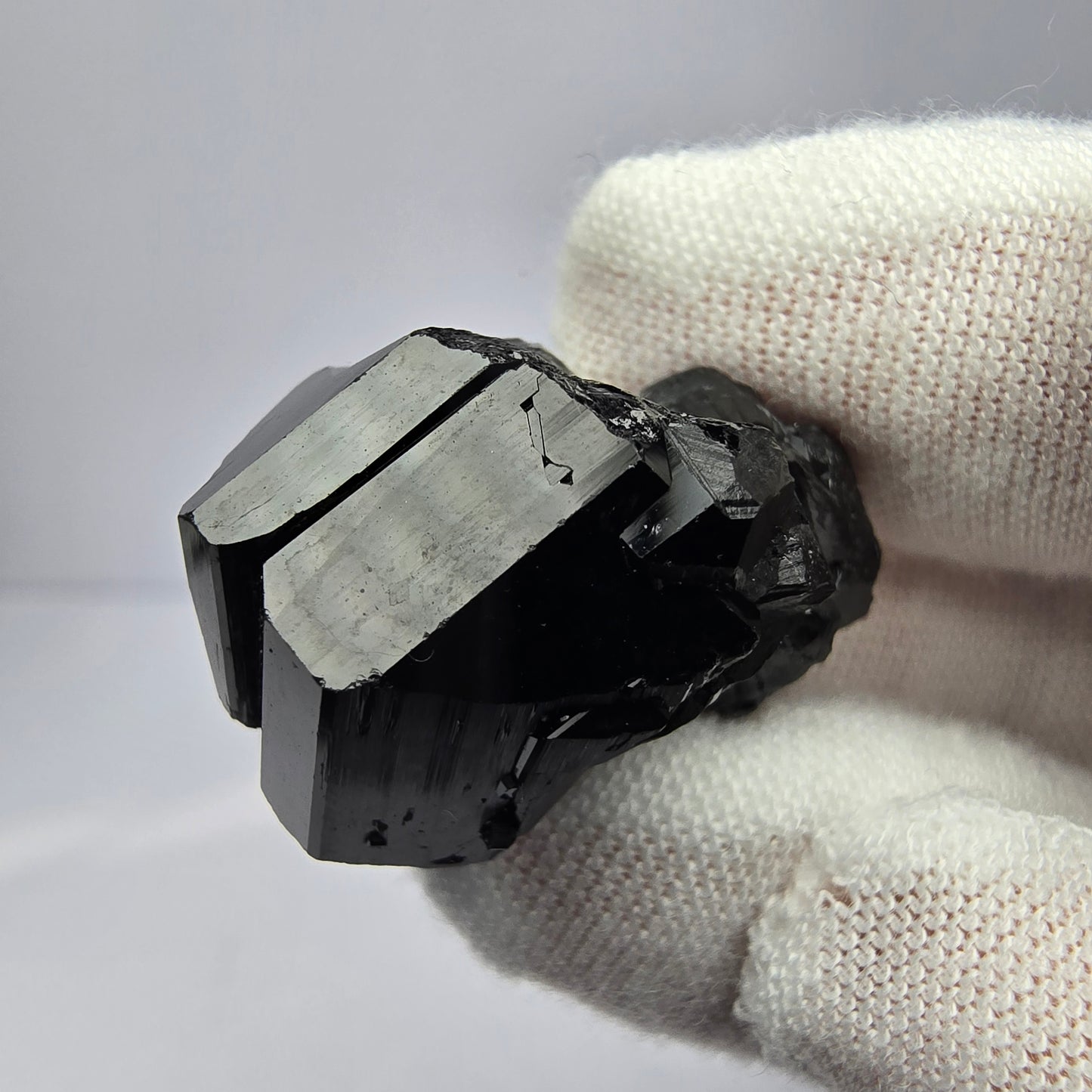 Schörl Turmalin mit Hyalit Stufe schwarz glänzend Erongo, Namibia 27*18*17mm