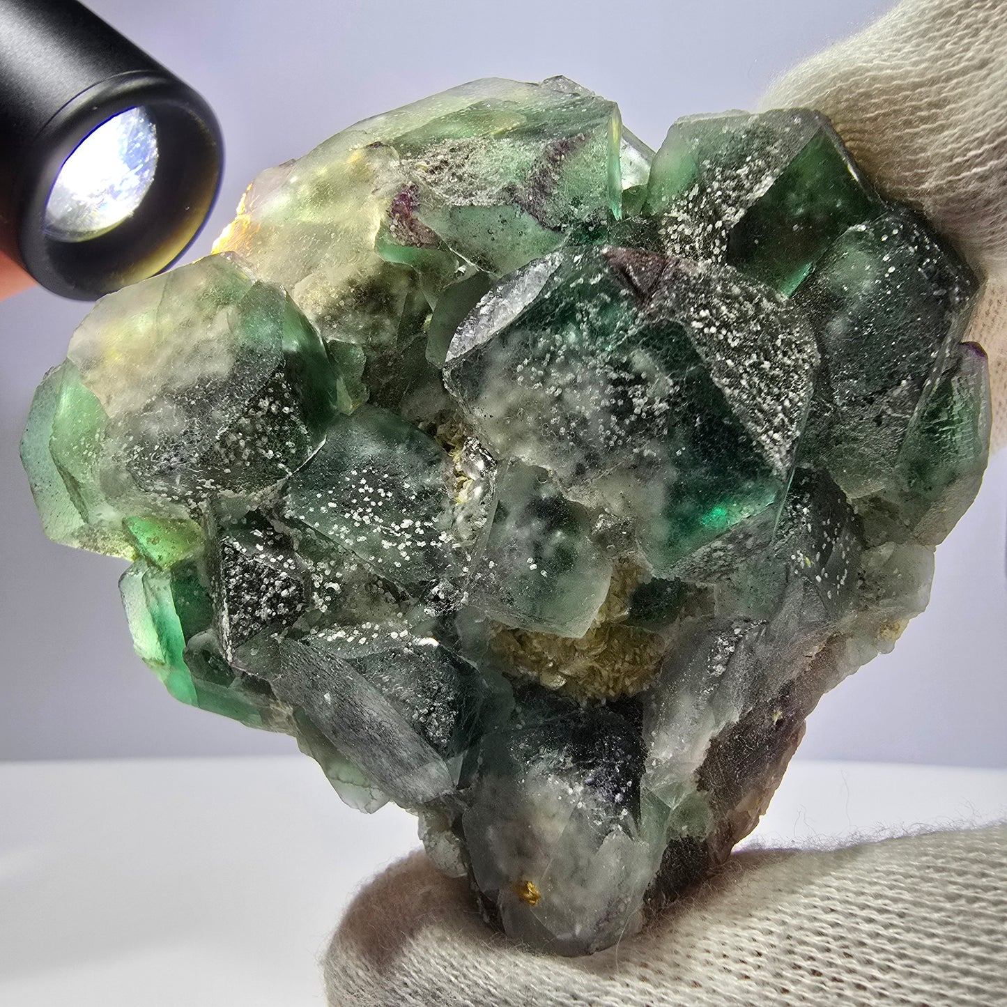 Fluorite fantôme Schörl Tourmaline Hyalite Muscovite Erongo Namibie 84*78*38mm