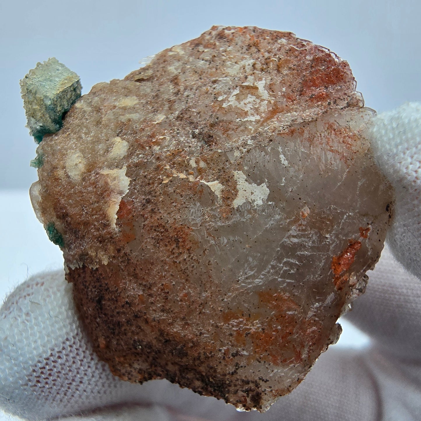 Seltene Dioptas auf rotem Calcit Stufe Kaokoveld, Namibia 36*36*10mm Sammlung