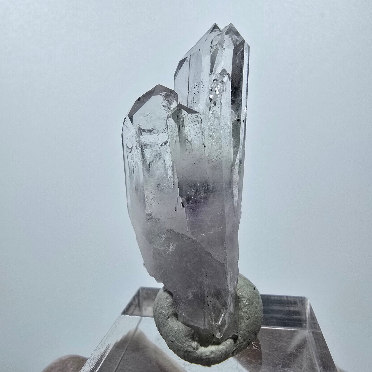Améthyste fantôme avec hématite, mine Streep, Goboboseb, Namibie, 44 x 16 x 10 mm