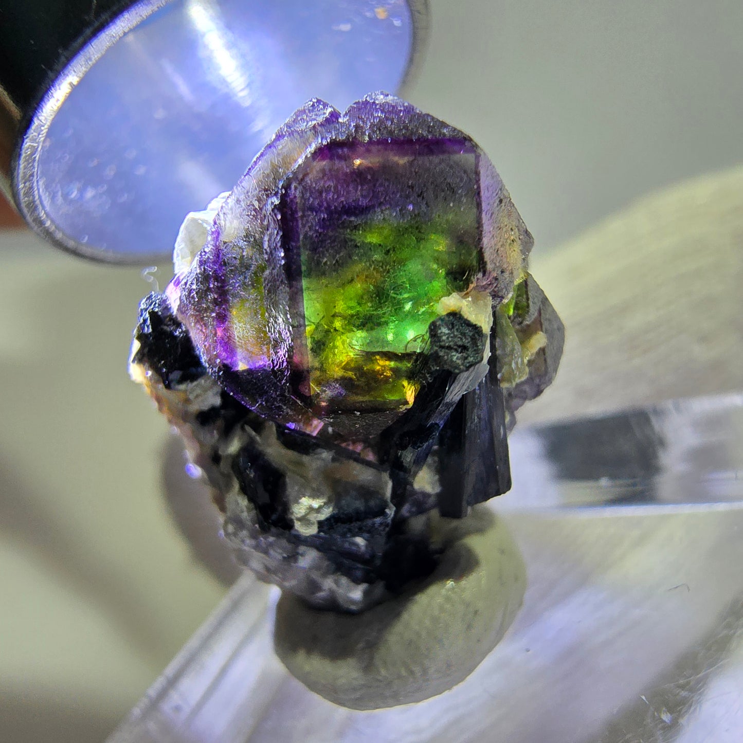 Bunte Phantom Fluorit, Schörl Turmalin Muskovit Stufe Erongo, Namibia 19*17*14mm