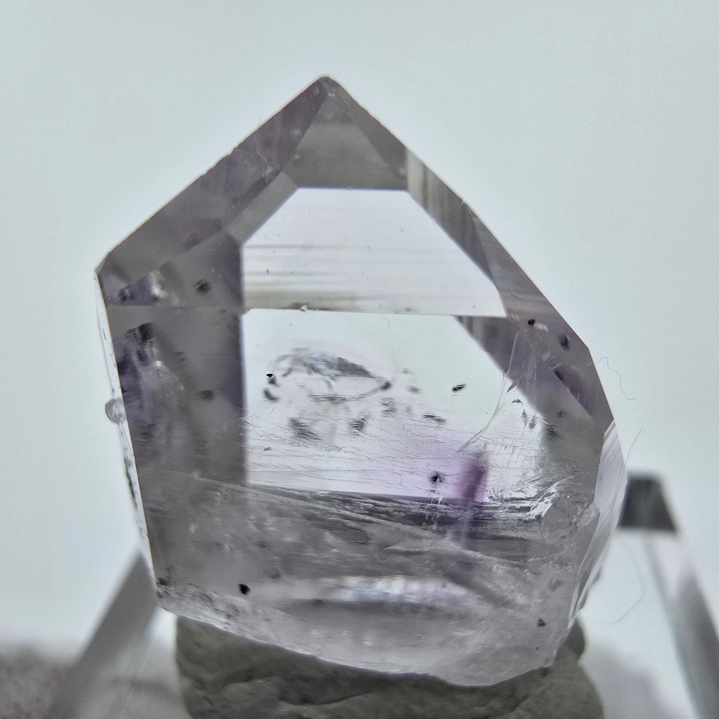 Phantom Amethyst, Analcim Hämatit Quarz Streep Mine Goboboseb Namibia 23*18*10mm