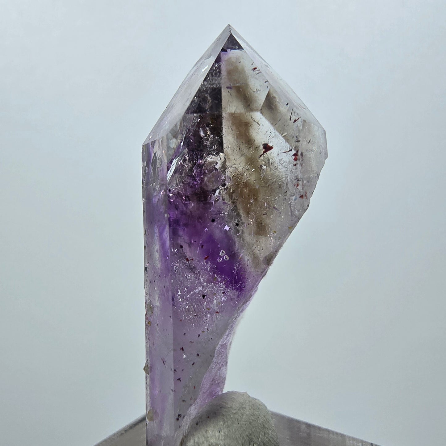 Enhydro Harlequin Phantom Amethyst, 2x Bubble Streep Mine Gobo. Namibie 43 x 22 x 13 mm