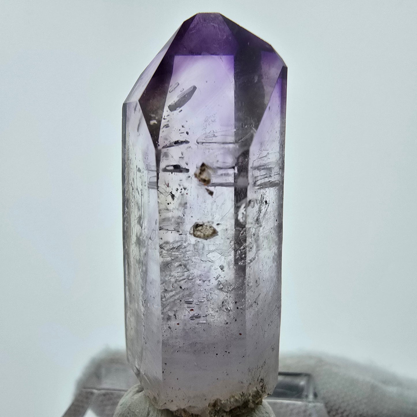 Cristal d'améthyste fantôme transparent Goboboseb, Namibie 41*15*11mm Collection