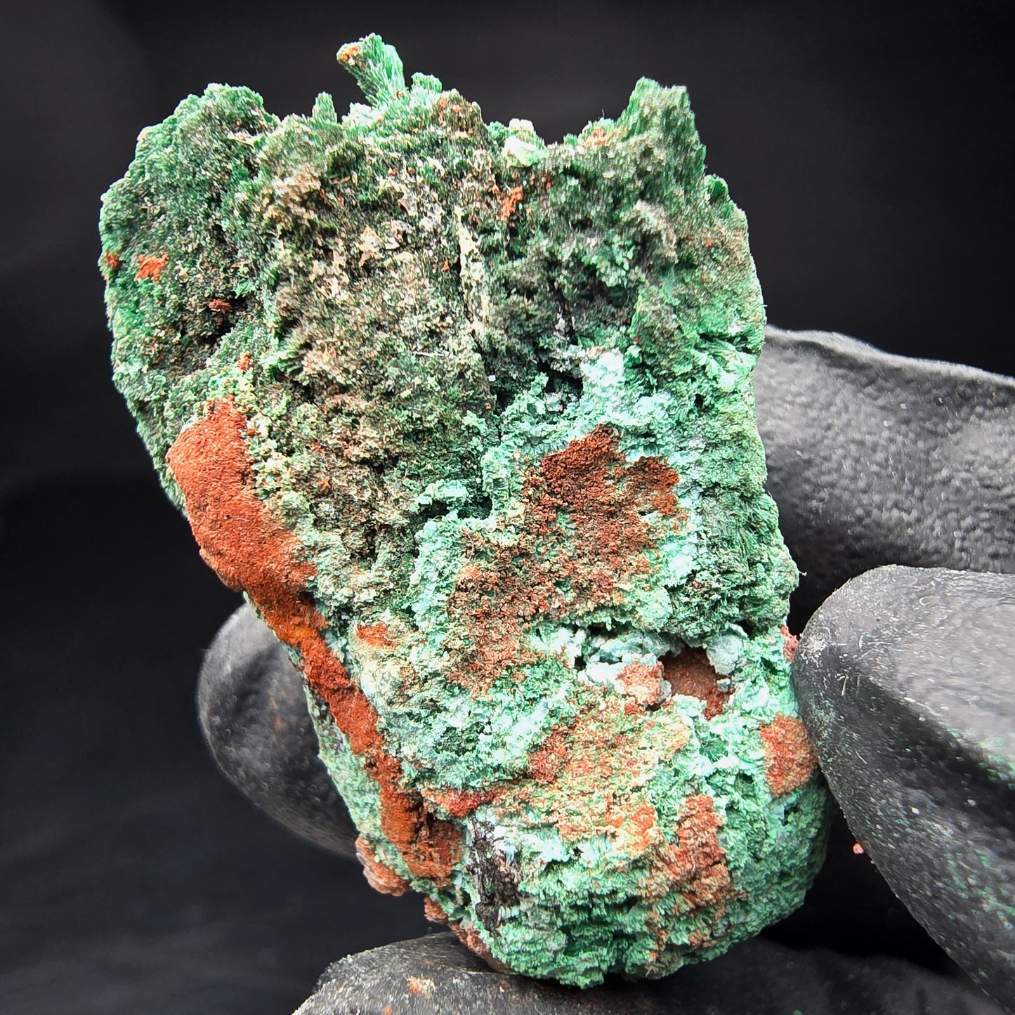 Rare Malachite specimen with green Kaokoveld, Namibia 40*26*15mm Mineral collection