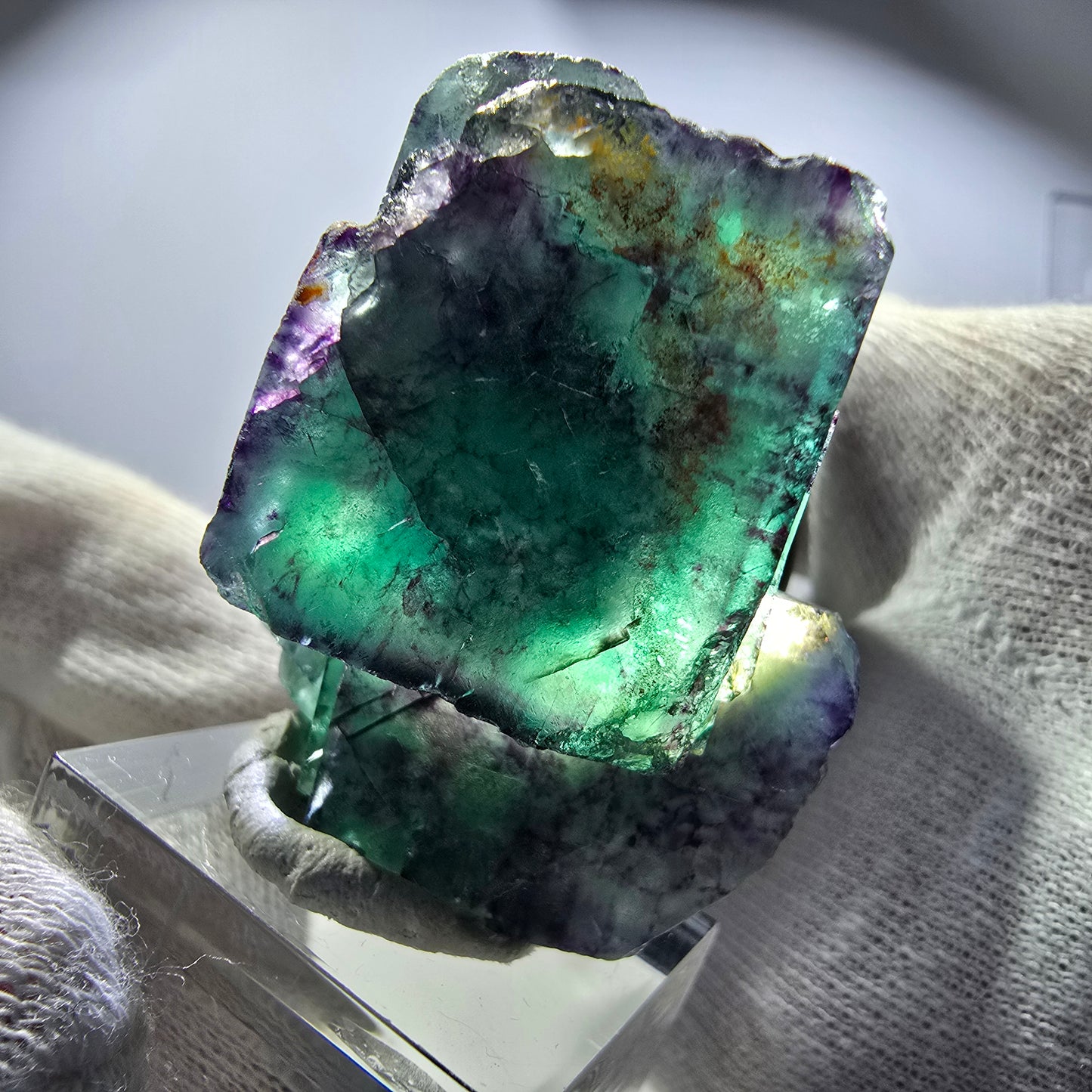 Spécimen rare de cube de fluorite fantôme, vert zonal et violet, Okorusu, Namibie, 45 x 43 x 25 mm