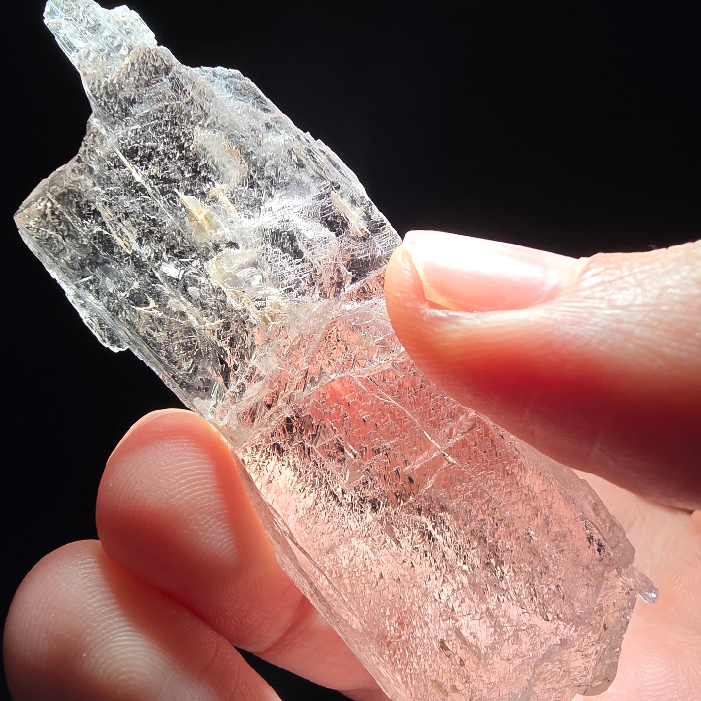 Seltener Kunzit X Spodumen Kristall rosa UV Mineral 80*26*5mm aus Brasilien