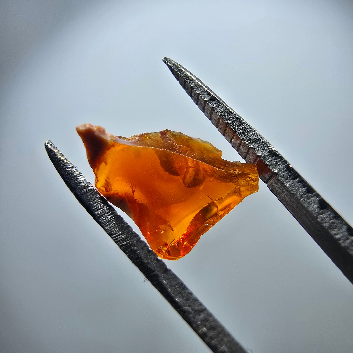 Seltener Feueropal Kristall, rot orange Mexiko 10*9*4mm