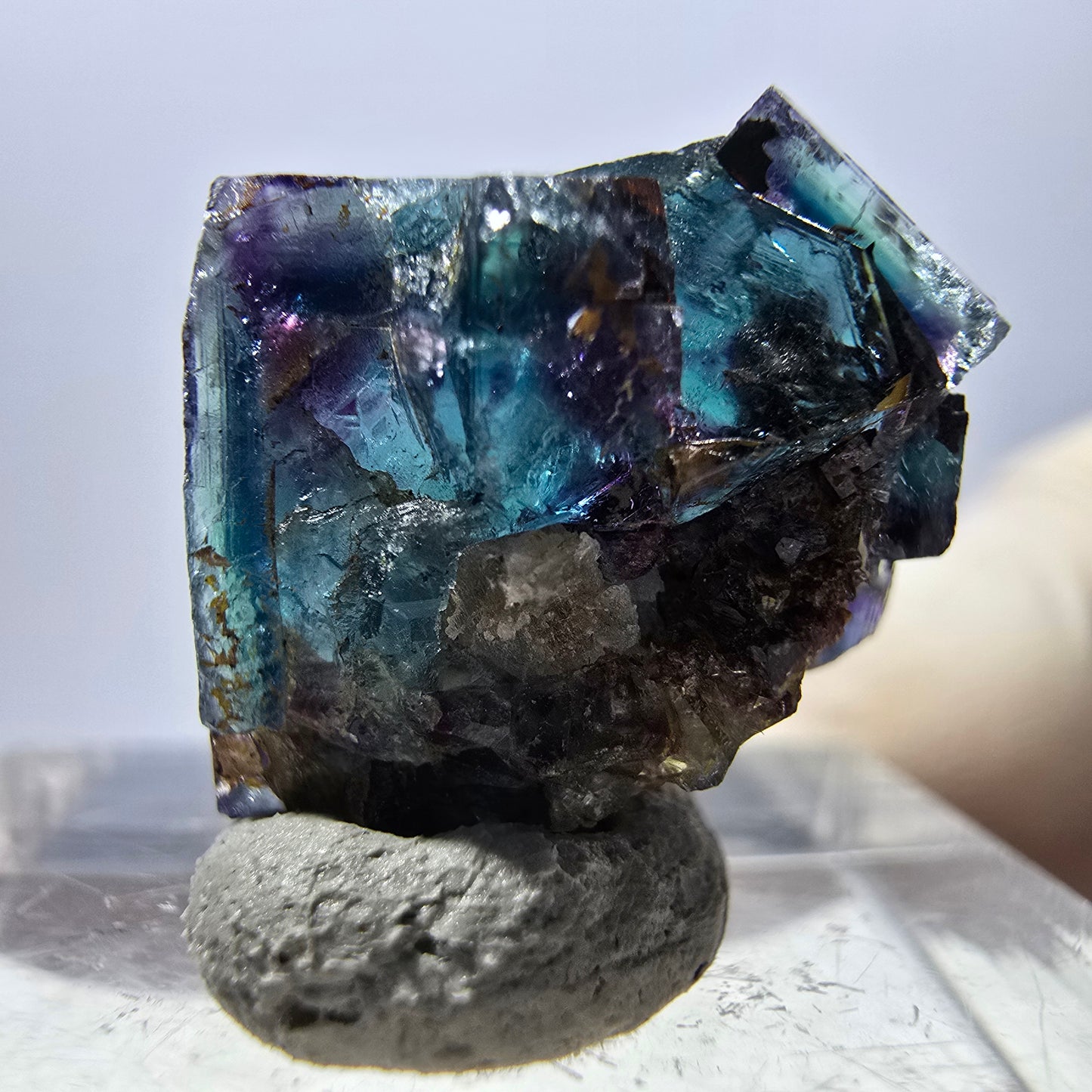 Spécimen de cube de fluorite fantôme, parqueté vert violet Okorusu, Namibie 20 x 15 x 12 mm