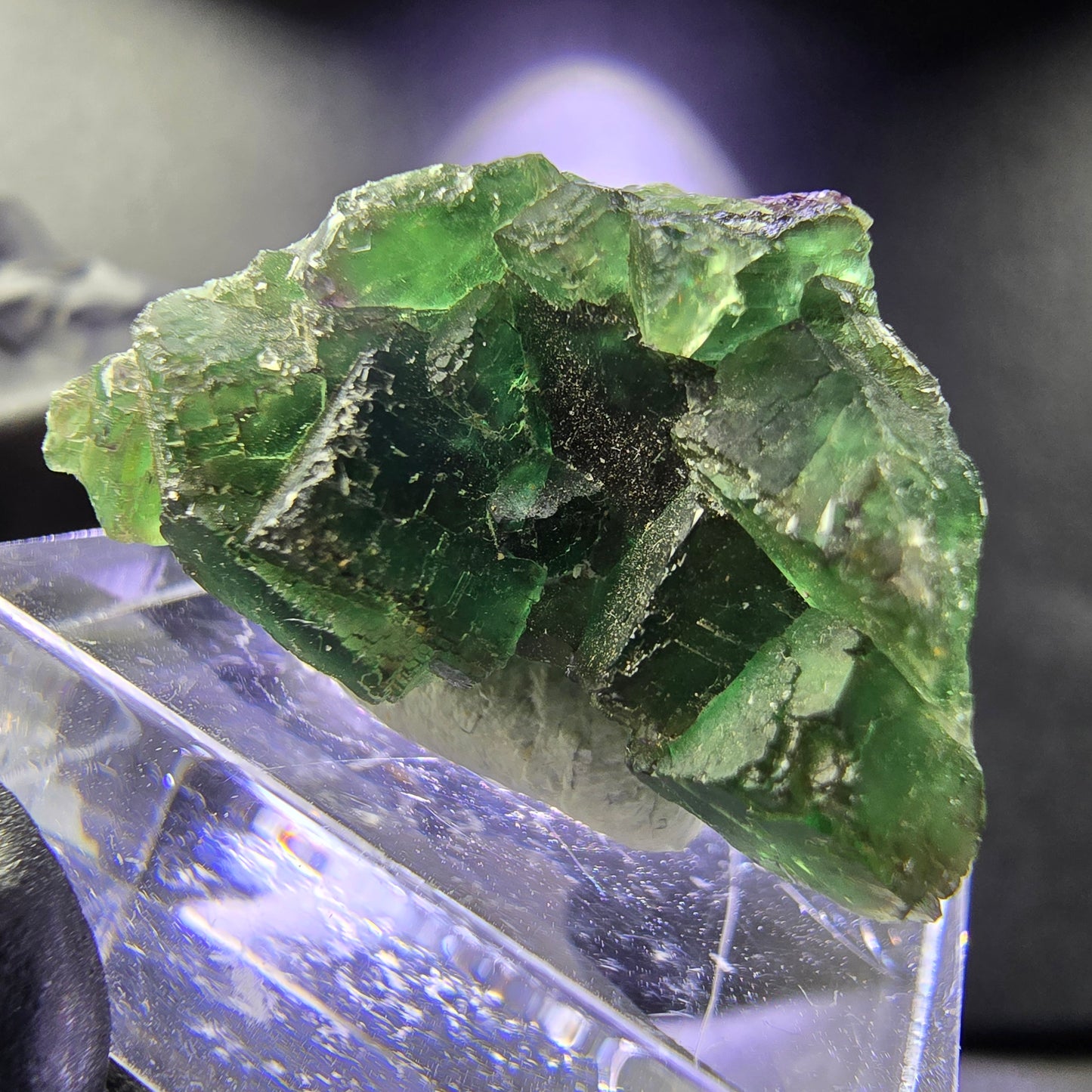 Seltene Fluorit Würfel Stufe grün lila 26*15*11mm Okorusu, Namibia Sammlung