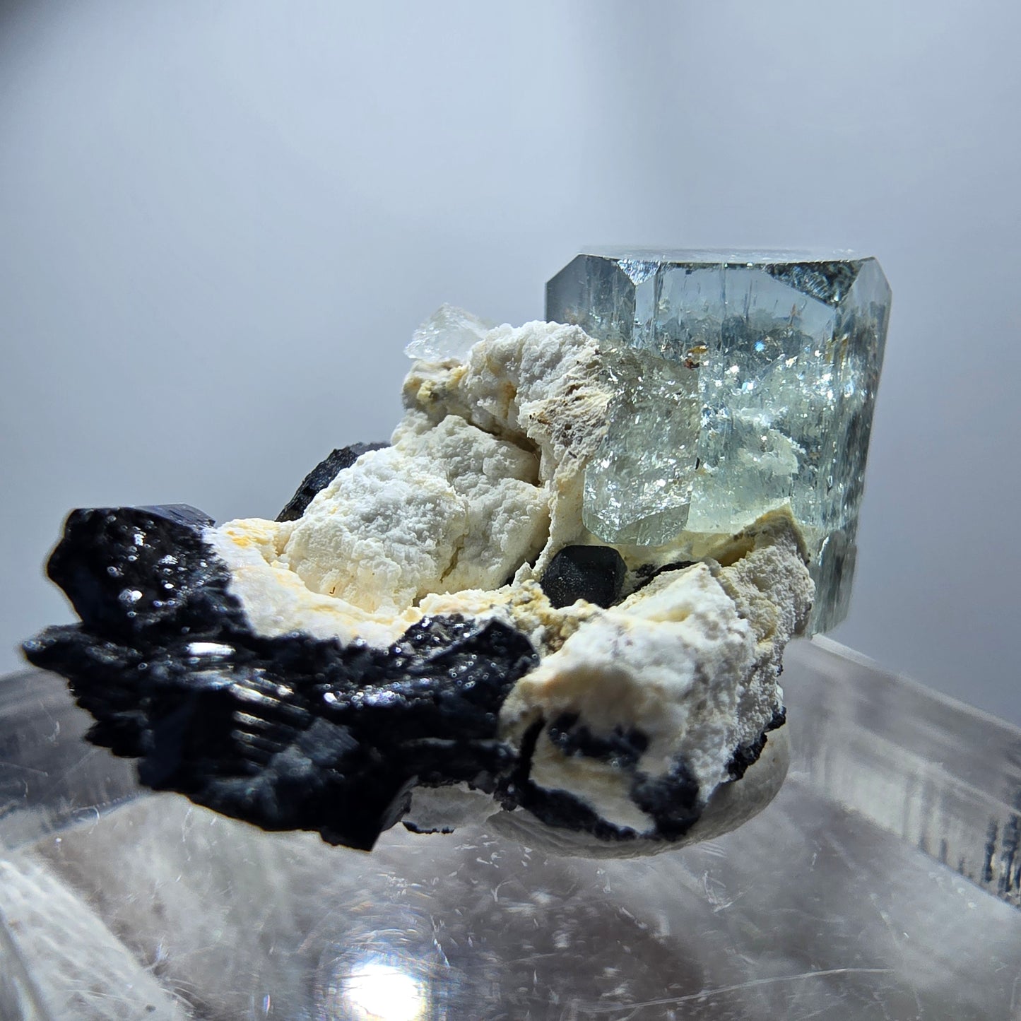 Seltener Aquamarin X mit Orthoklas, Schörl Turmalin Erongo, Namibia 26*14*14mm