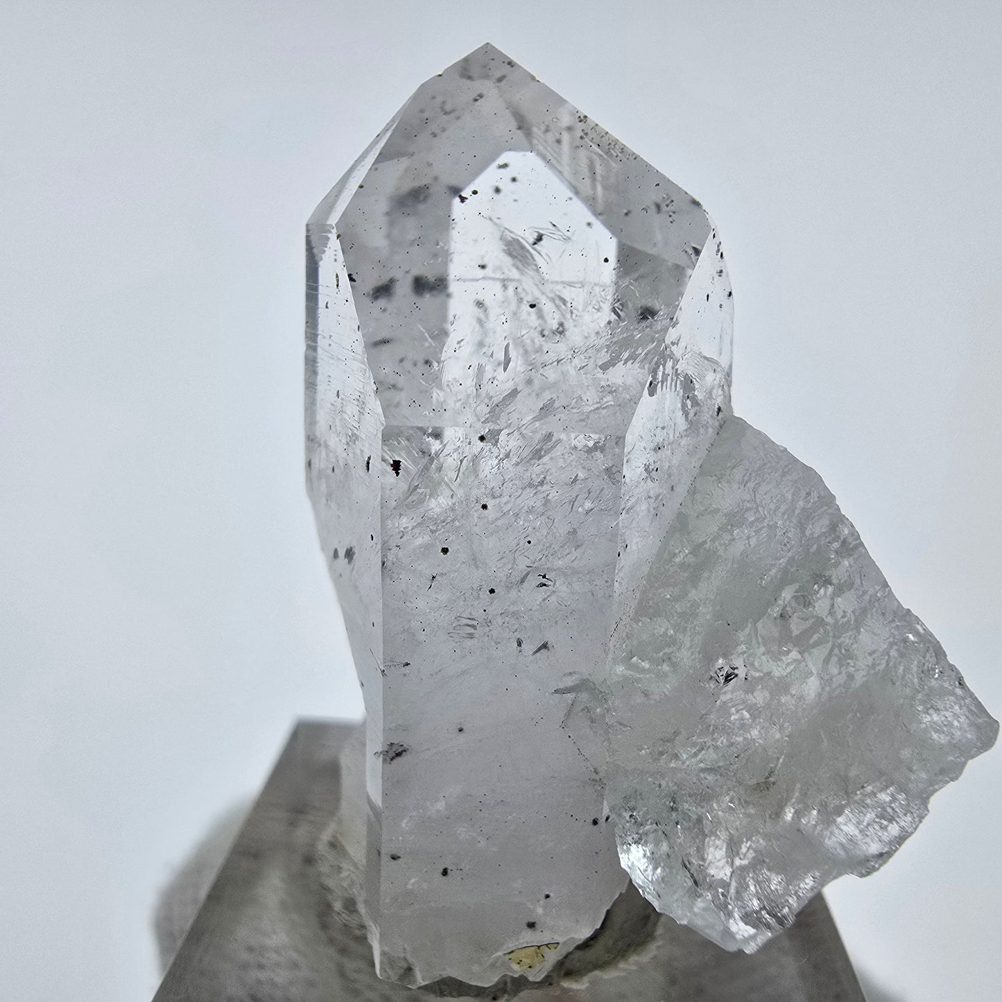 Harlekin Phantom Quarz Kristall Streep Mine, Goboboseb, Namibia 38*28*28mm