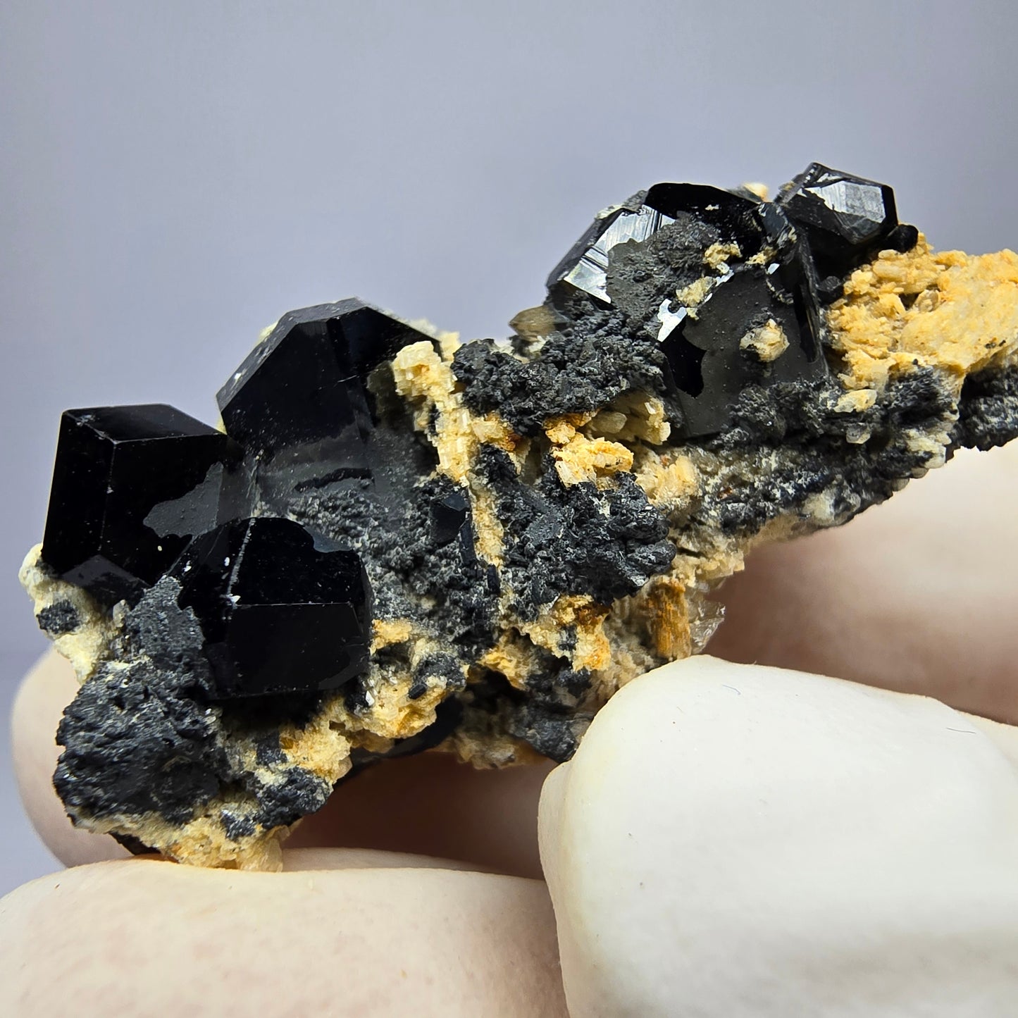Symm. Schörl Turmaline Orthoklas Stufe Erongo, Namibia 34*20*17mm Sammlung