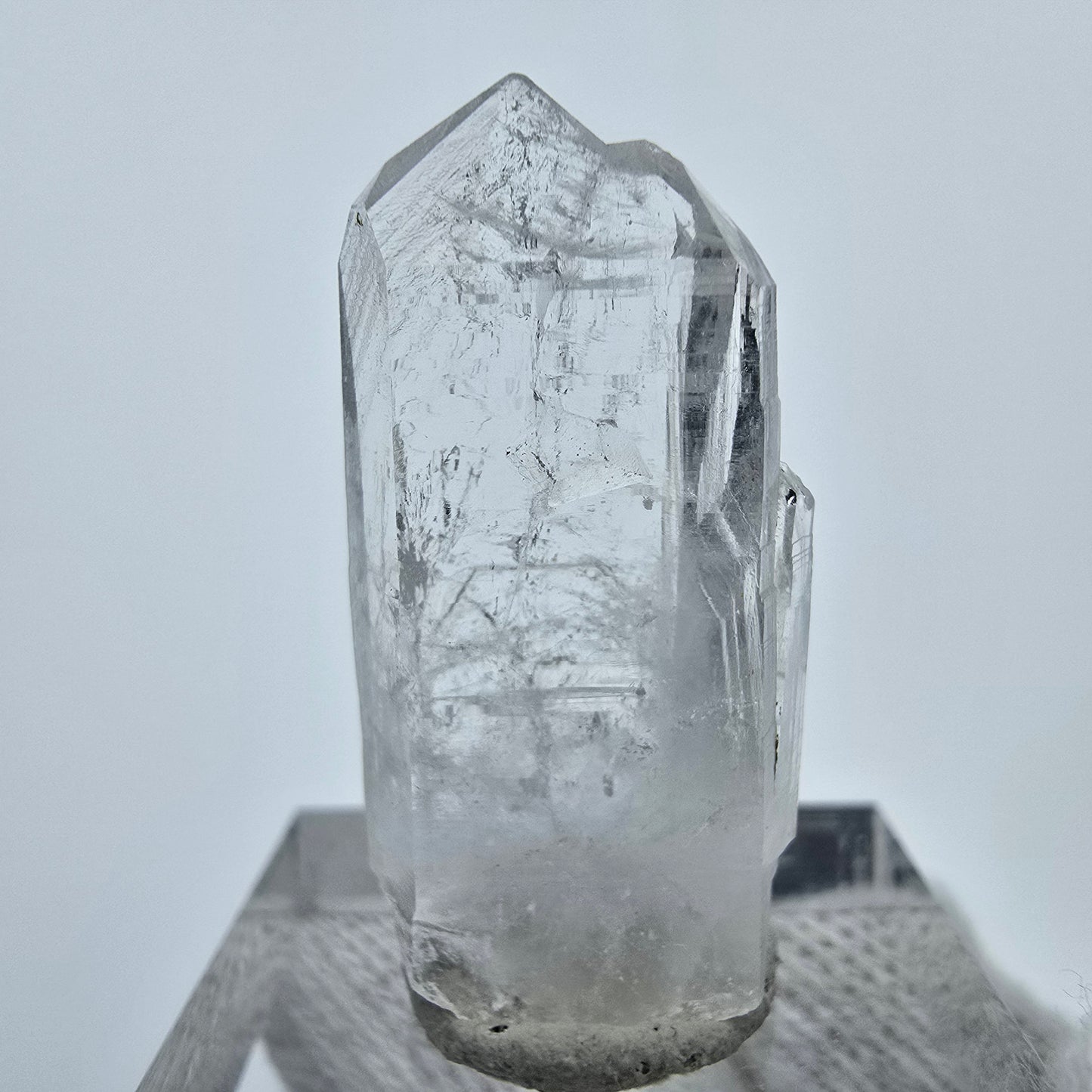 Klare Lemurian Quarz Spitze Streep Mine, Goboboseb, Namibia 31*15*5mm