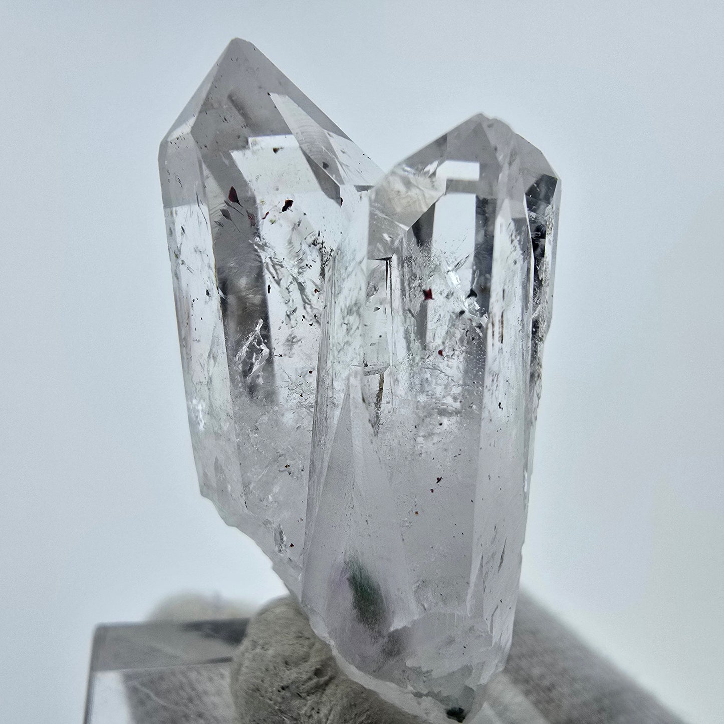 Harlekin Phantom Quarz Kristall Streep Mine, Goboboseb, Namibia 41*20*17mm