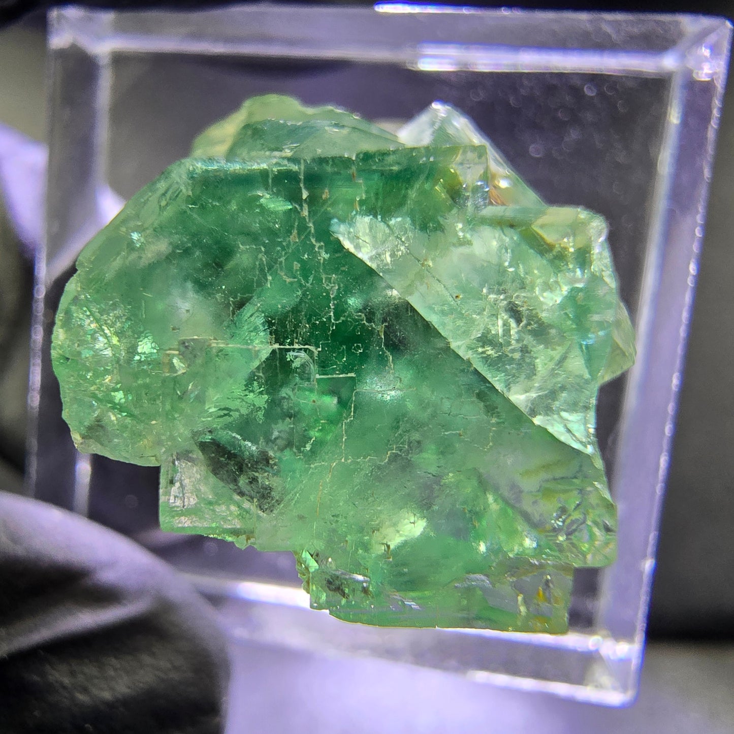 Klare Phantom Fluorit XX Würfel Stufe grün lila 19*17*11mm aus Okorusu, Namibia