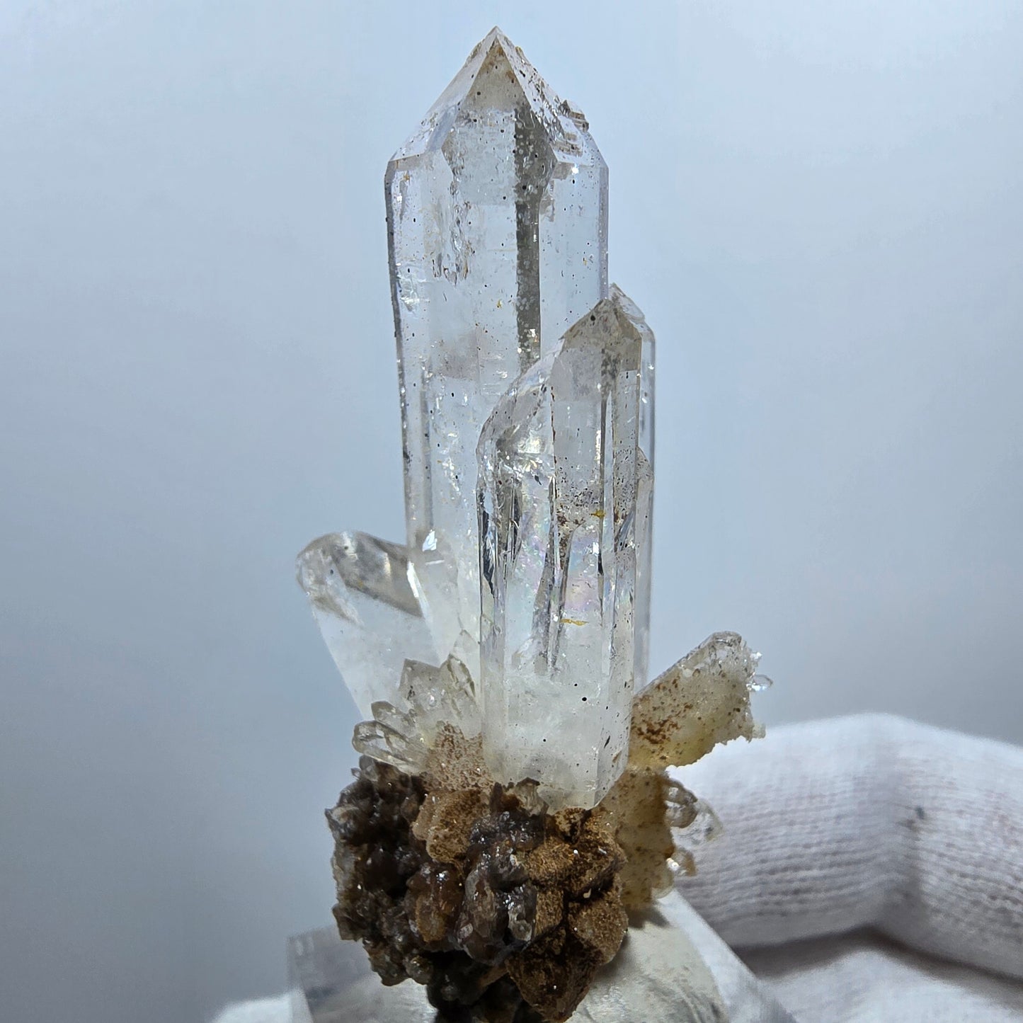 Sceptre DT en quartz fumé fantôme, calcite UV Valentine Pocket Goboboseb Namibie 60 x 26 x 25 mm