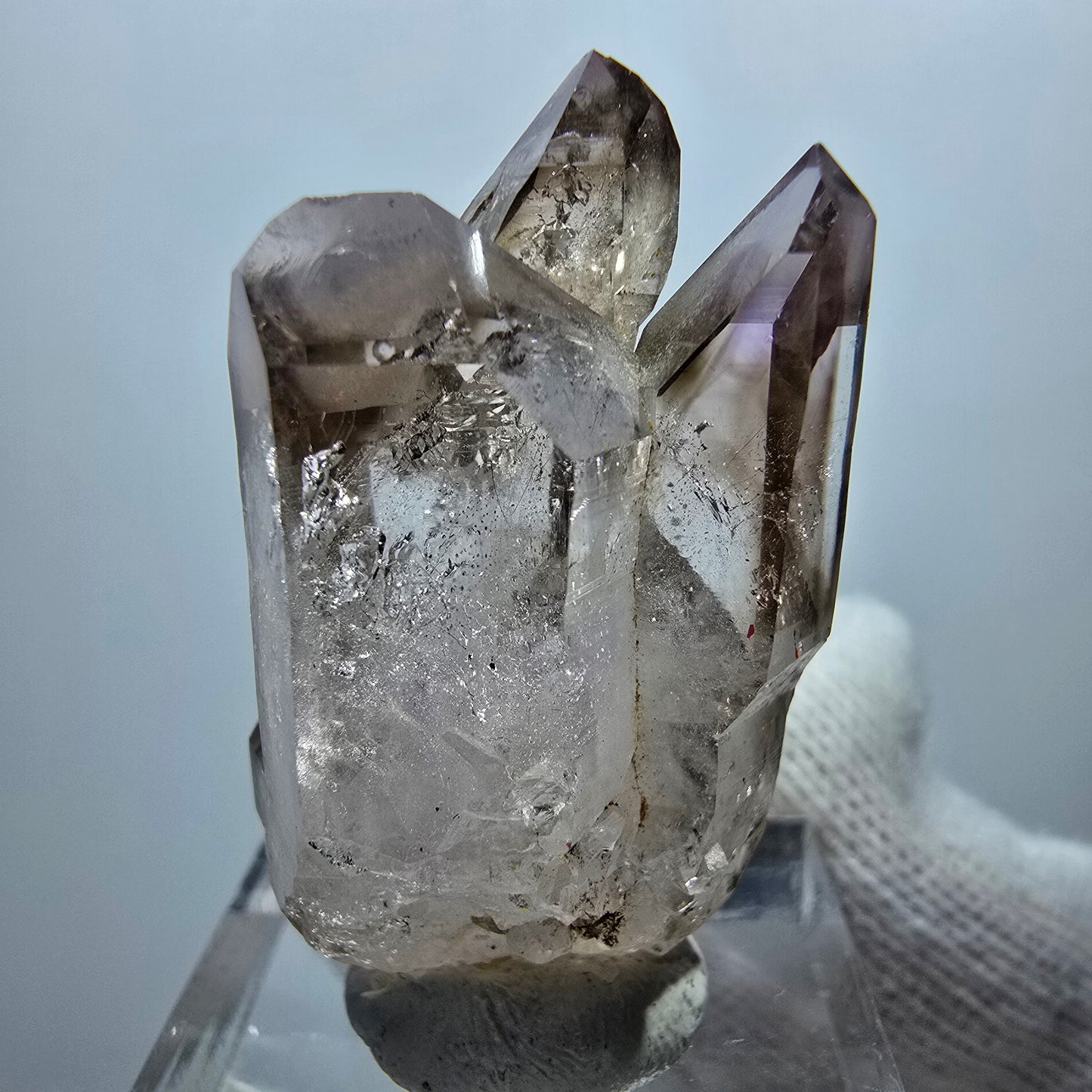 Amas de sceptres en quartz fumé fantôme transparent, Goboboseb, Namibie, 35 x 20 x 17 mm