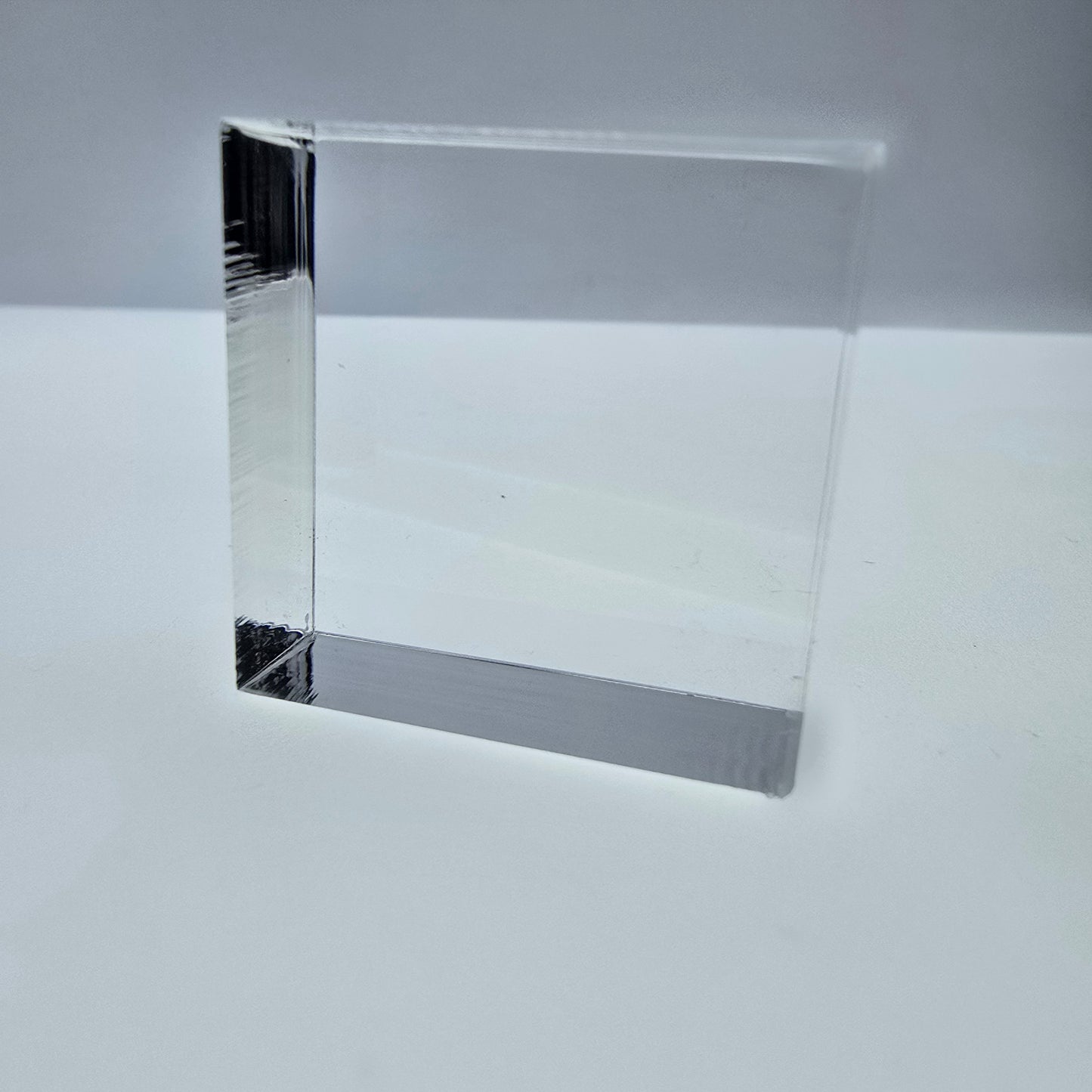 Acrylic base for minerals presentation 30*30*15mm stand plate base clear