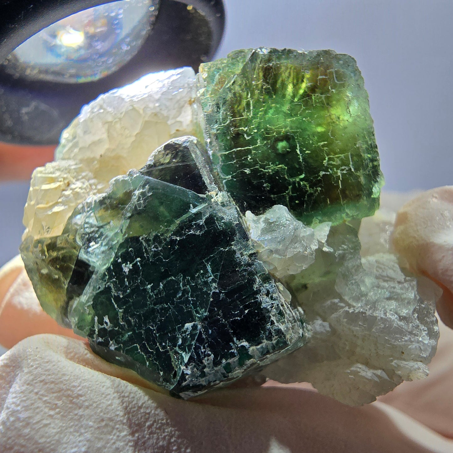 Rare cube de fluorite fantôme, spécimen de quartz vert violet Okorusu Namibie 37*29*27mm