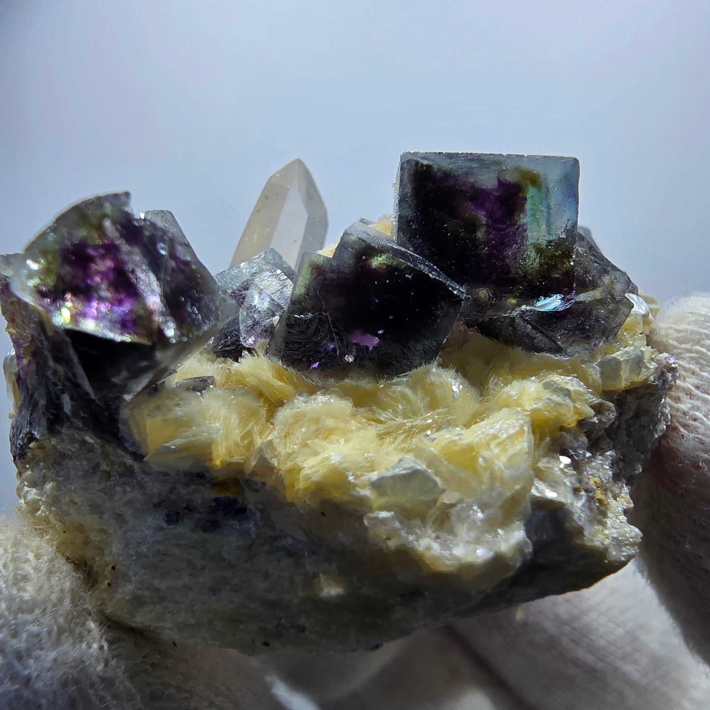 Cube de fluorite fantôme coloré, spécimen de quartz fumé muscovite, Erongo, Namibie, 48 x 32 x 29 mm