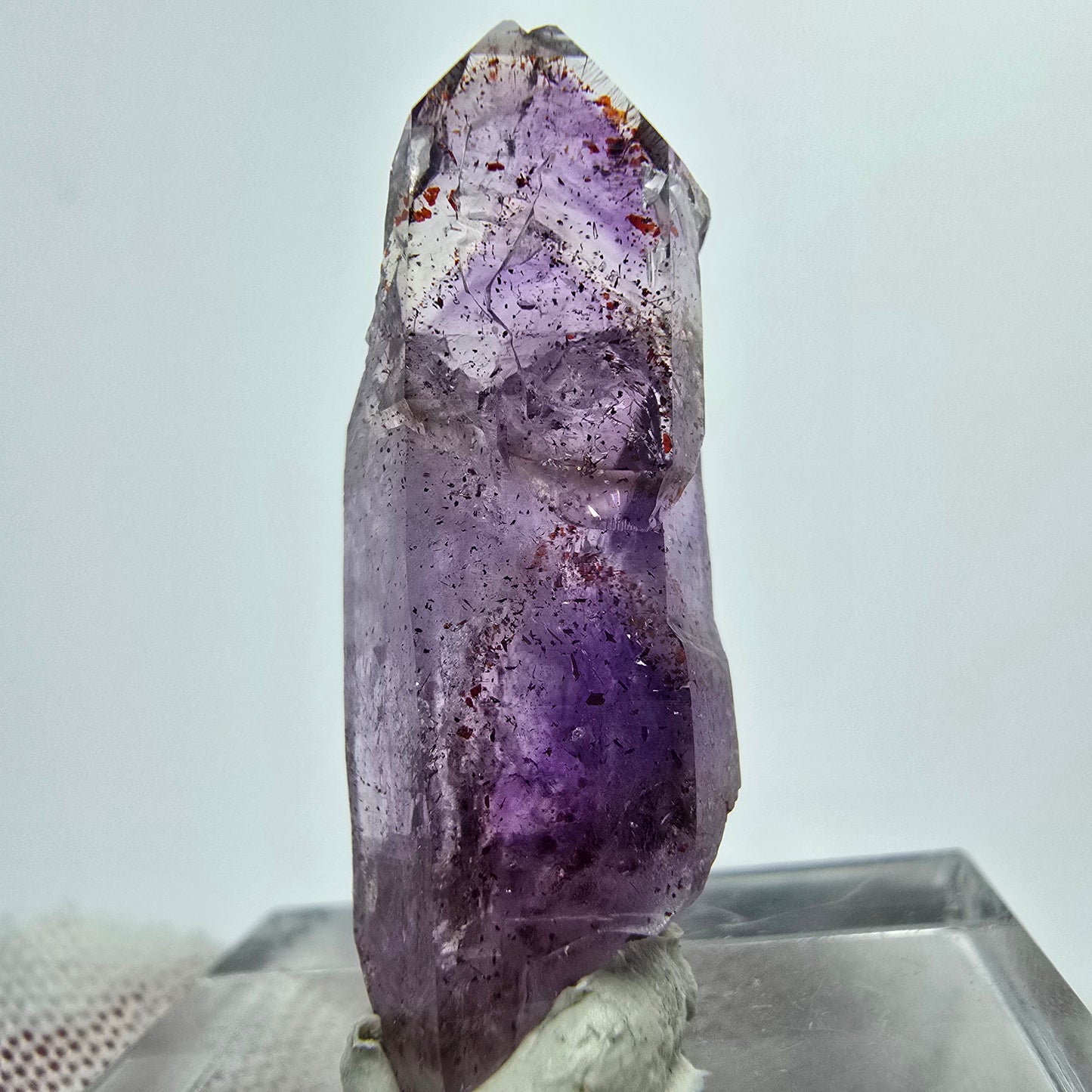 Harlekin Phantom Amethyst Kristall Goboboseb, Namibia 30*13*9mm Sammlung