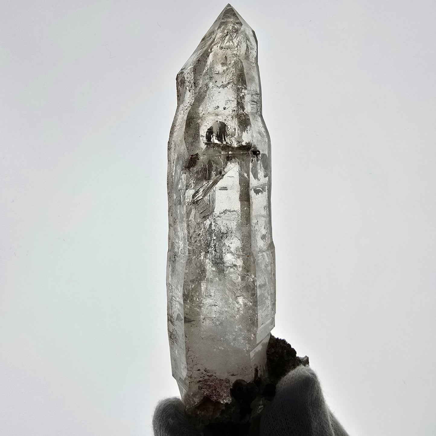 Quartz fumé squelette fantôme lémurien DT, calcite UV Valentine Pocket, Namibie 133 x 46 x 36 mm