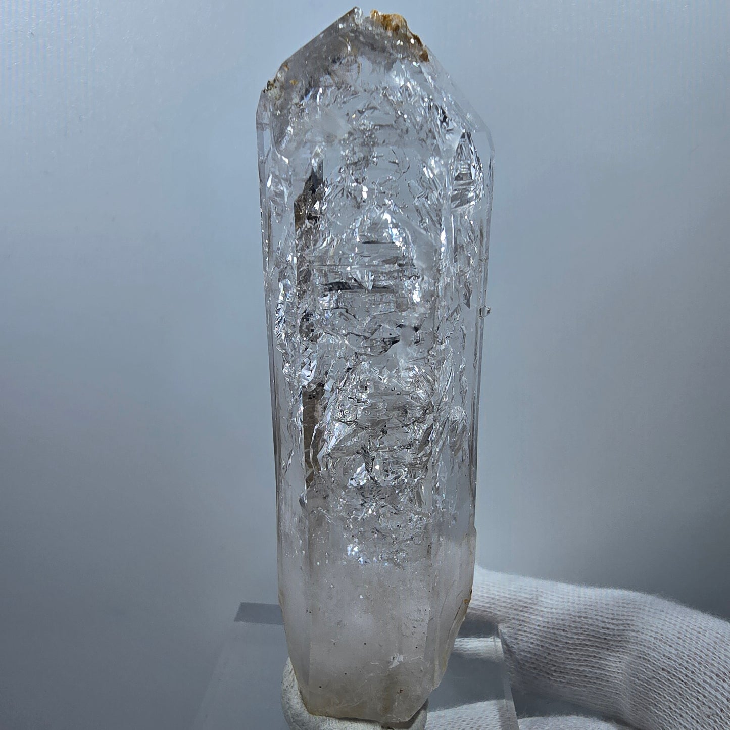 Enhydro Window Smoky Quartz, 3 Gobobs de poche Valentine à bulles (grandes). Namibie, 97 x 29 x 22 mm.