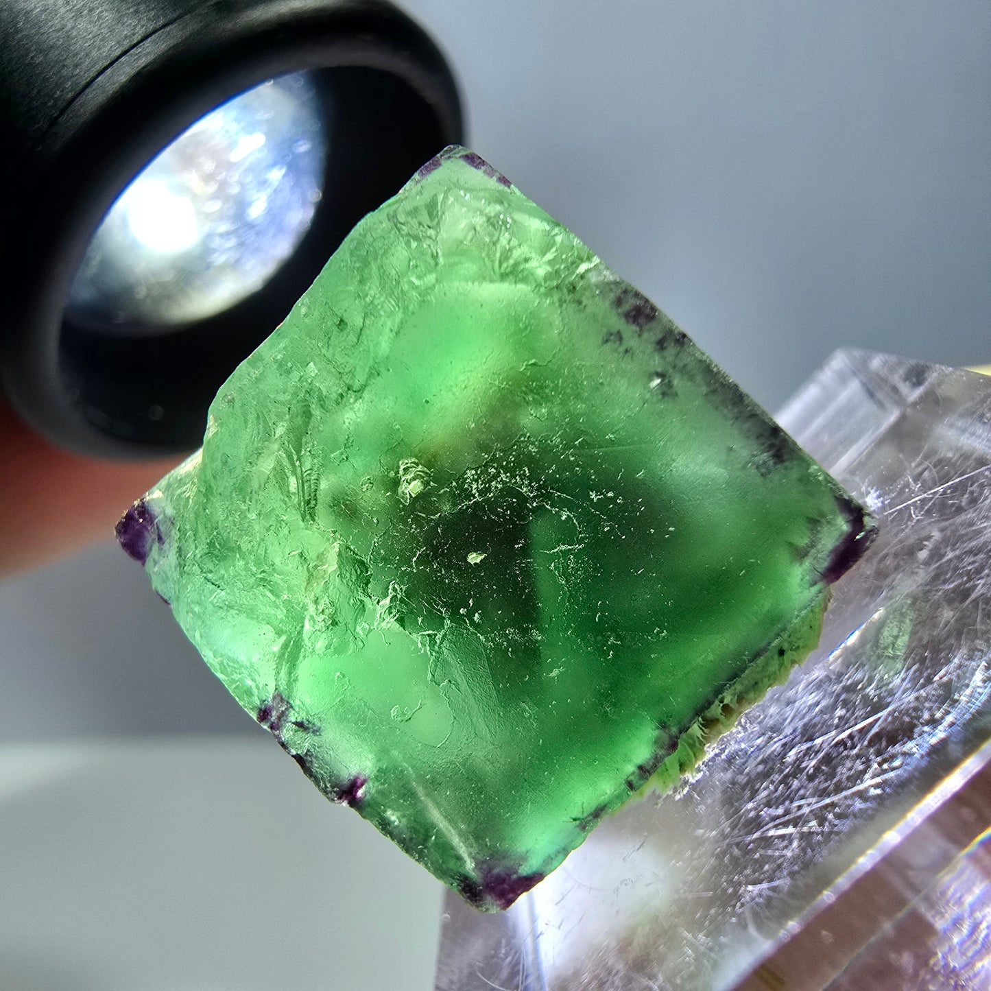 Cube de fluorite fantôme parqueté, zonal, vert violet Okorusu, Namibie 18*17*15mm