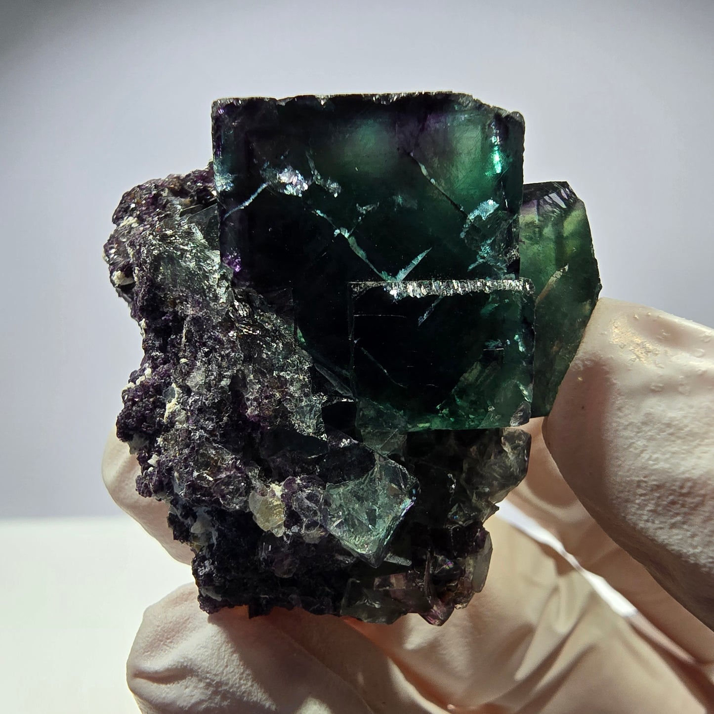 Spécimen de cube de fluorite fantôme parqueté vert violet Okorusu, Namibie 41*34*26mm