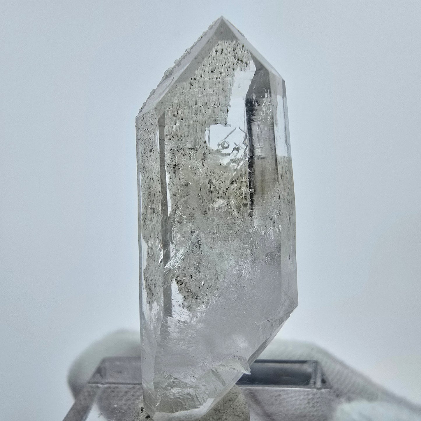 Enhydro Phantom DT Quarz mit UV Calcit, 3x Blase Goboboseb, Namibia 38*14*10mm
